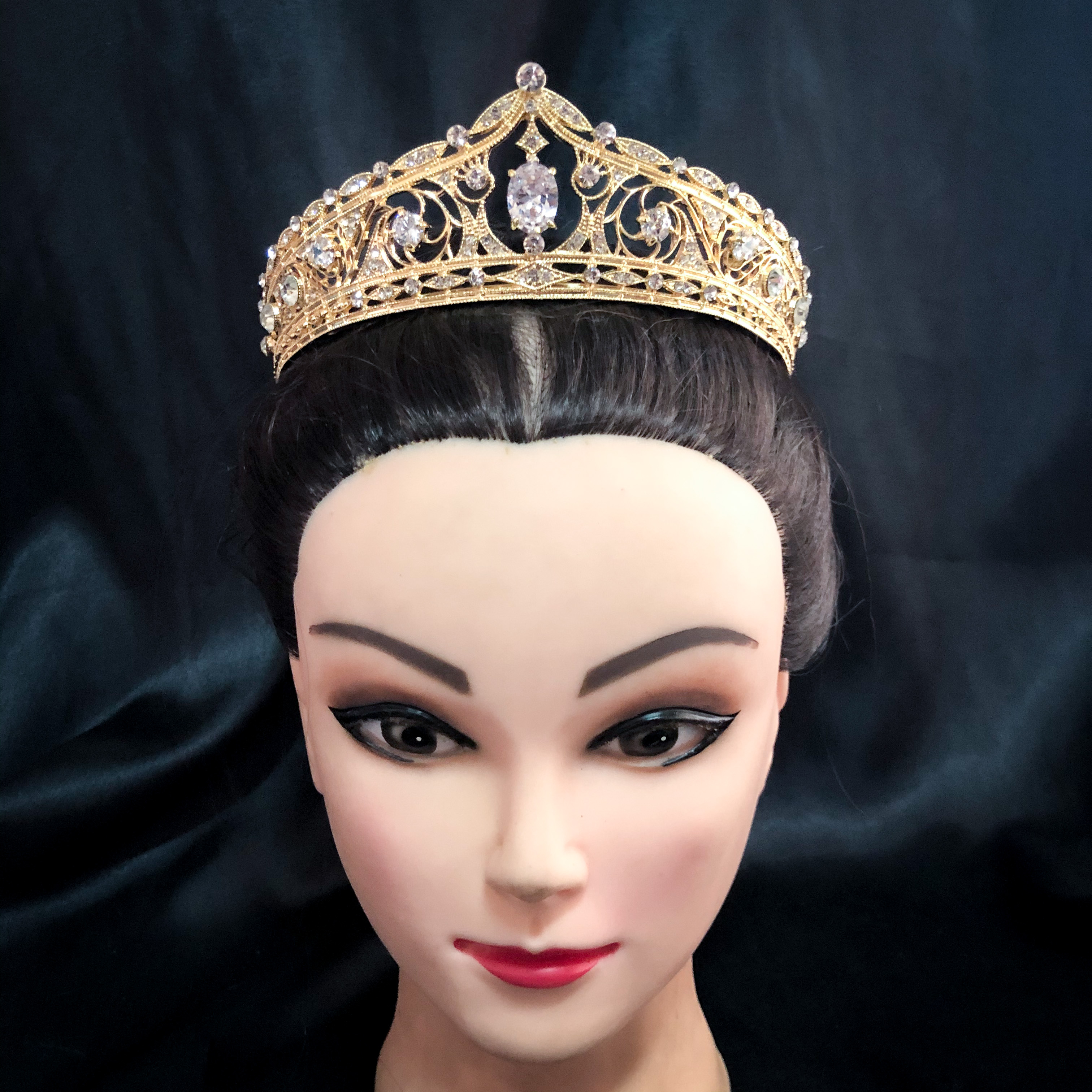 (พร้อมส่ง) เทียร่า 298 สีทอง มงกุฎนางงาม มงกุฎเจ้าหญิง สีทองหรูหรา งานสวย ปราณีต QCเพชรทุกเม็ด สินค้าพร้อมส่งจากไทย