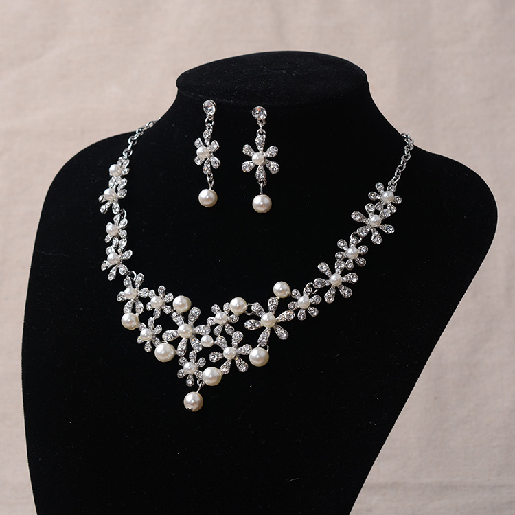 SET010 เครื่องประดับ 3 ชิ้น มงกุฎ สร้อยคอ ต่างหู จัดเซทสวยงาม สินค้าพร้อมส่งจากไทย