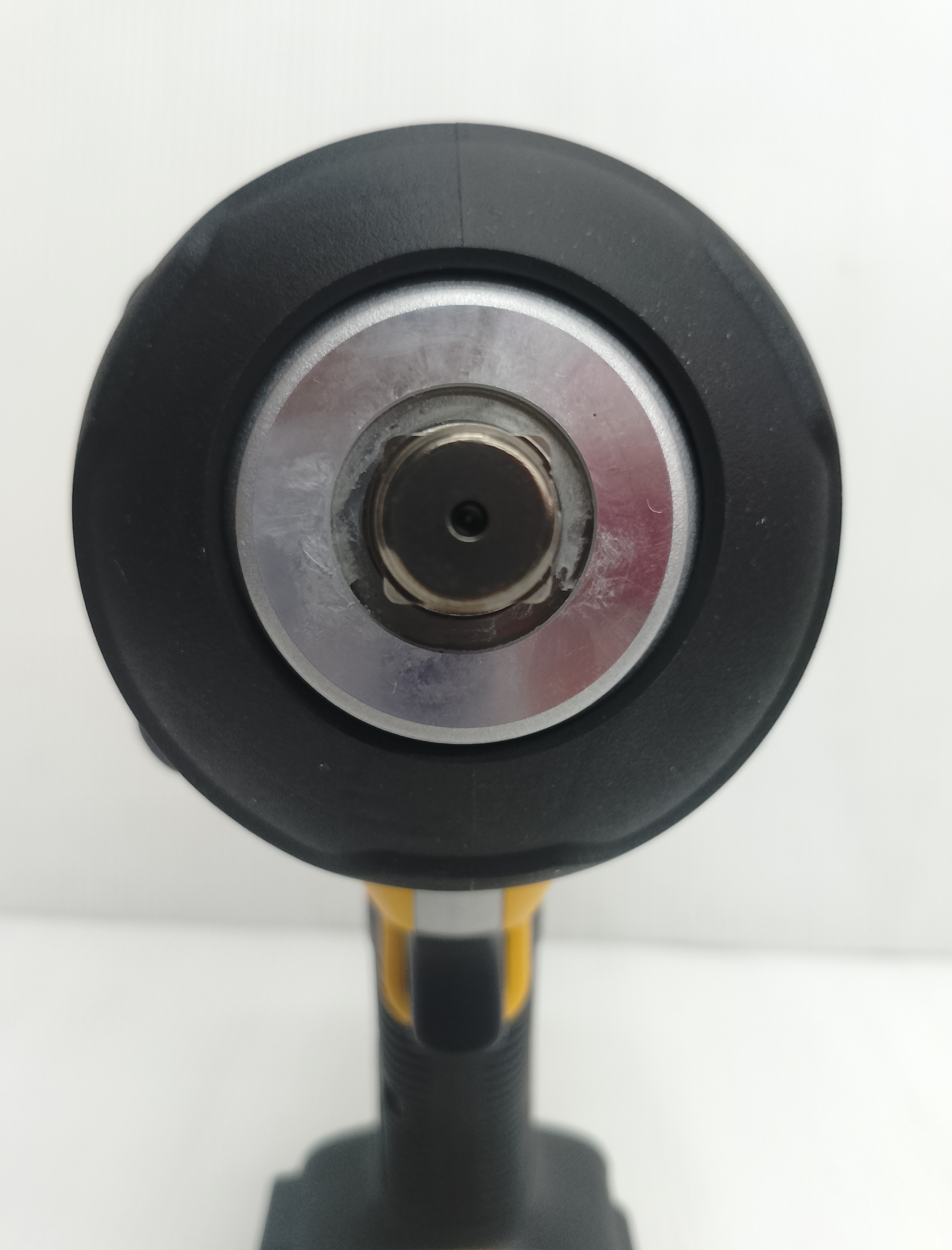 บล๊อกไร้สาย1/2 DCF961NT DEWALT