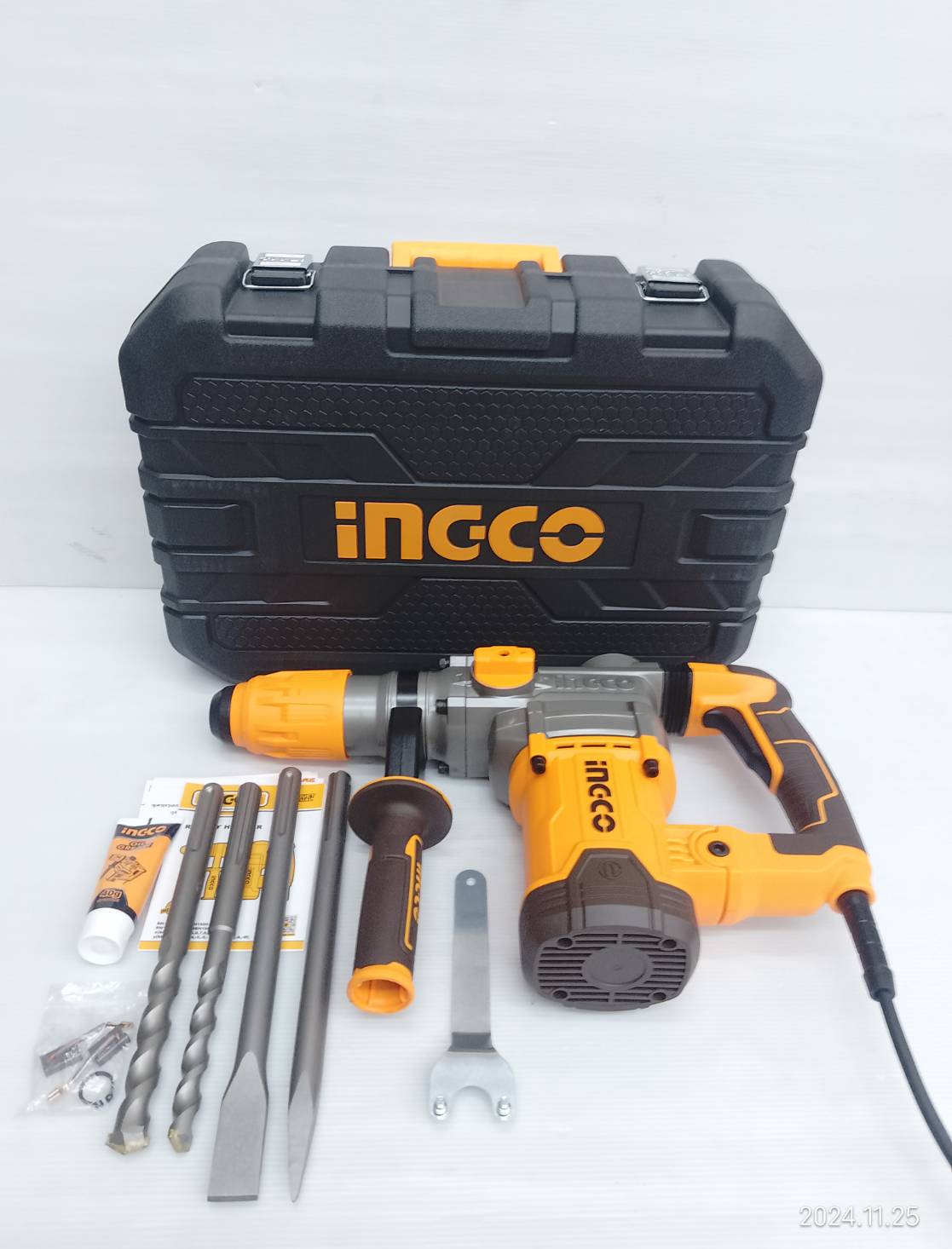 INGCO สว่านโรตารี่ 1600W Chipping Gun SDS-MAX RH1600388