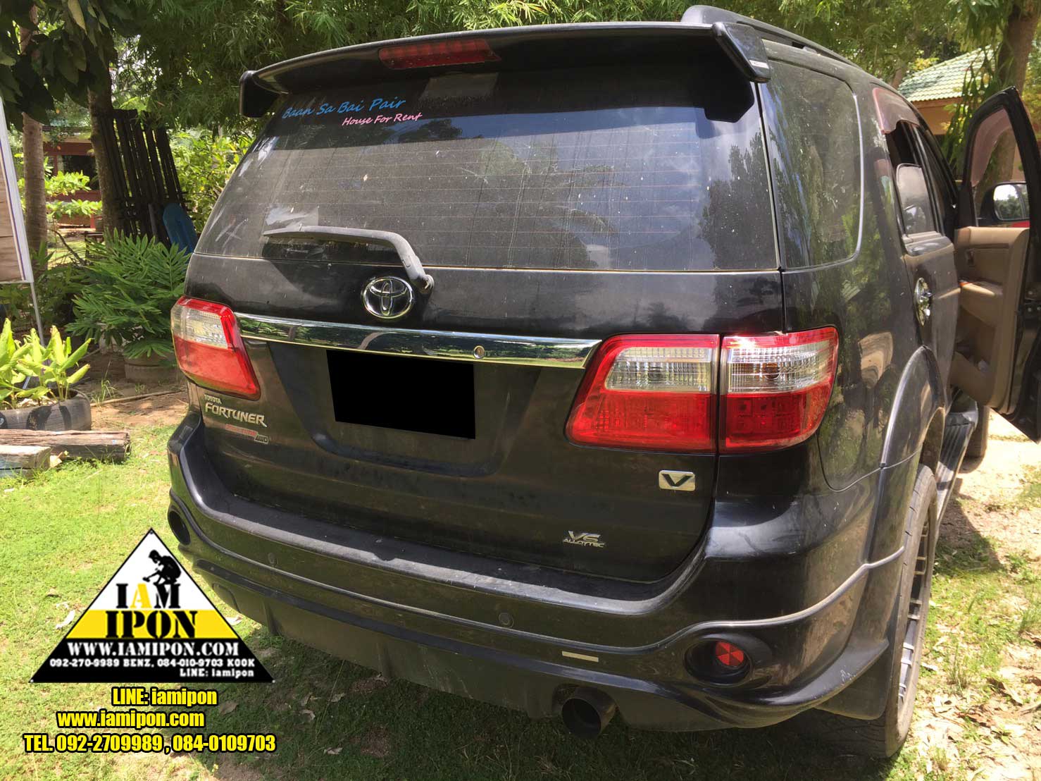 TRAIL LAMP COVER TOYOTA FORTUNER FLATBLACK 2009-2010 ครอบไฟท้ายดำด้านฟอร์จูนเนอร์ ปี 2009 - 2010