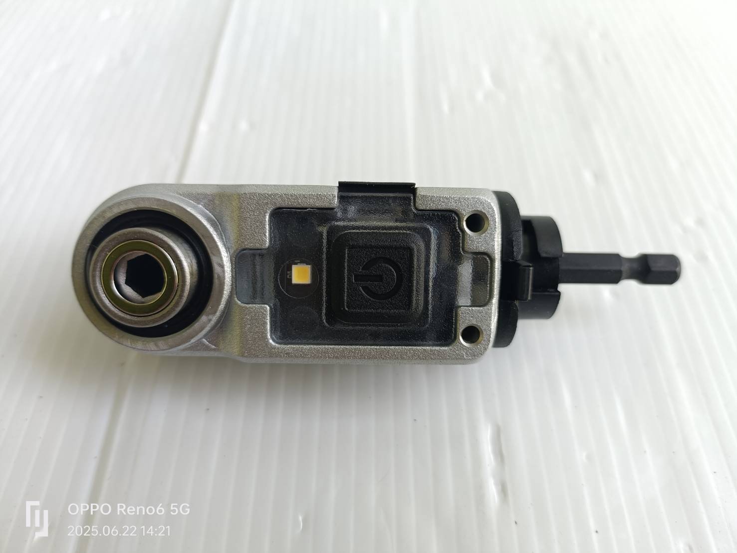 DEWALT DWALRAFT ก้านต่อไขควงมุมฉาก 90 องศา มีไฟLED ชาร์จ TYPE-C
