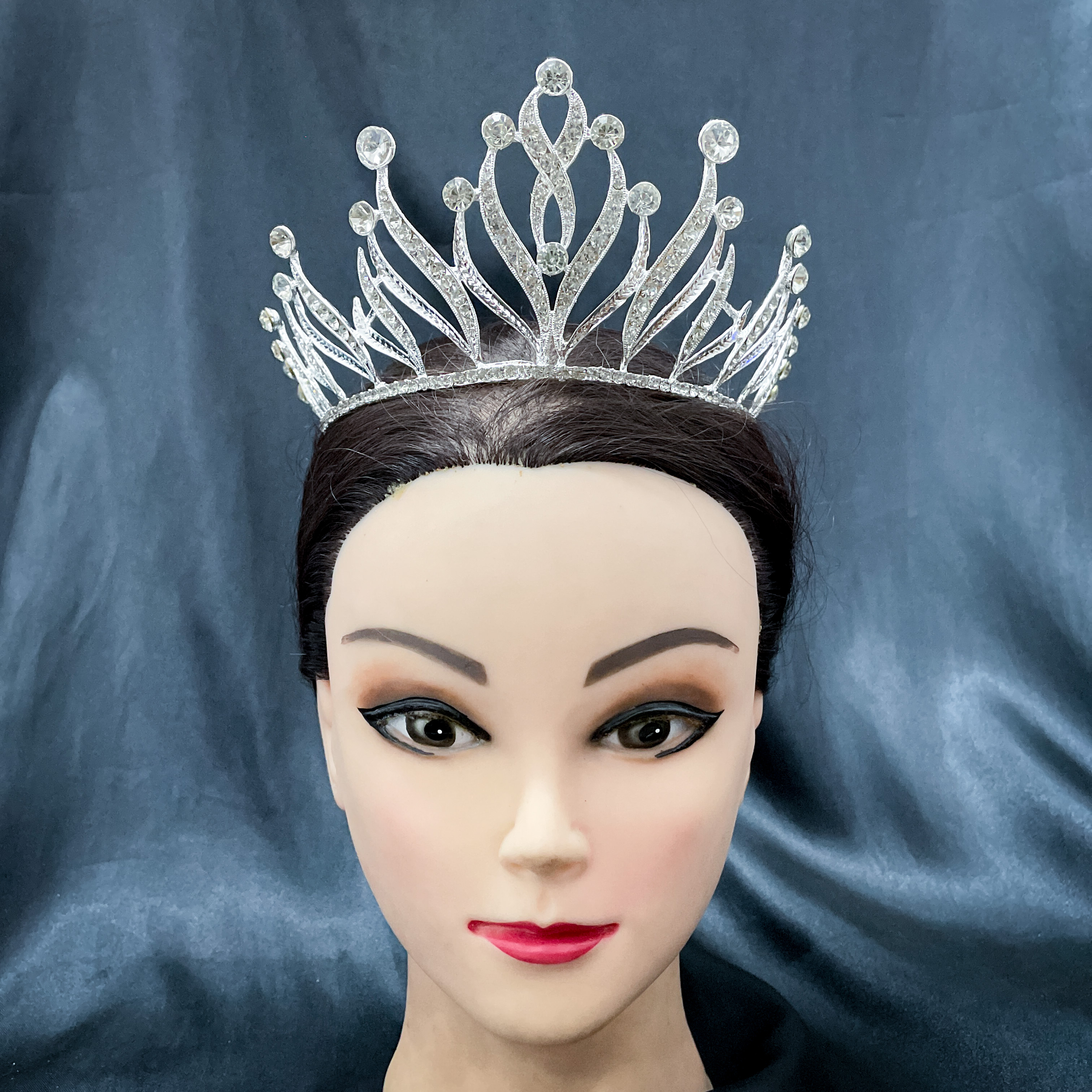 (พร้อมส่ง) เทียร่า 327 สีเงิน มงกุฎนางงาม งานสวย ปราณีต QCเพชรทุกเม็ด สินค้าพร้อมส่งจากไทย