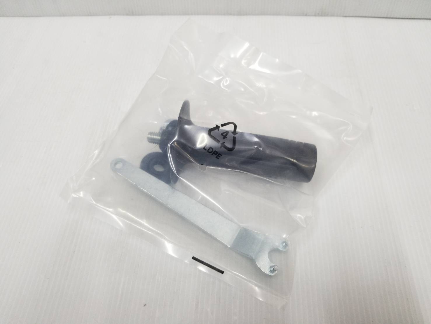 เครื่องเจียรไร้สาย4นิ้ว GWS180-Li BOSCH SOLO