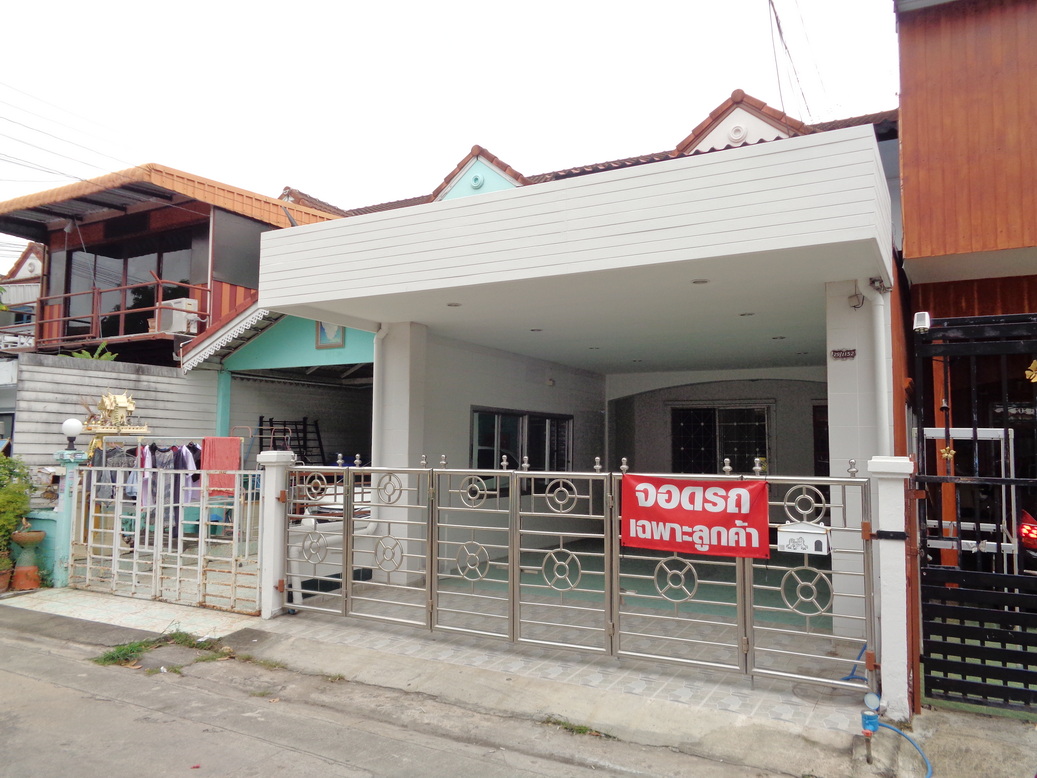 🚩H1280 ขายทาวน์เฮ้าส์ รีโนเวท หมู่บ้านเคซี รามอินทรา1 25.6 ตารางวา ซอยหทัยราษฎร์39 บ้านหลังใหญ่ พื้นที่เยอะ ใกล้สวนสัตว์เปิดซาฟารีเวิลด์ ใกล้วัดแป้นทอง 👉 2.4 ล้าน ฟรีค่าธรรมเนียมโอน