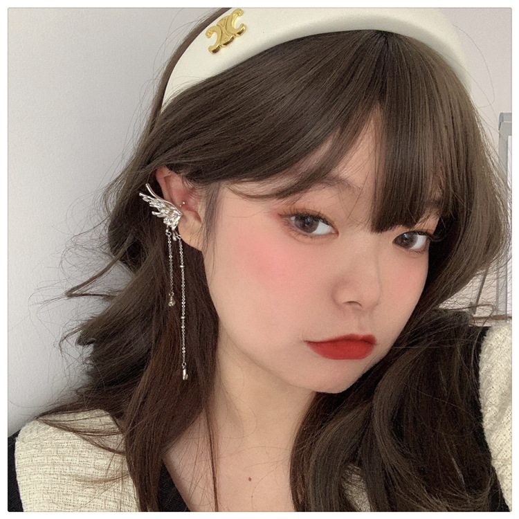 (พร้อมส่ง) EarCuff 007 Angel wings เมทัลลิคพู่ยาว ได้ทั้งคู่ ไม่ต้องเจาะหู ร้านคนไทย คุยง่าย ส่งเร็ว