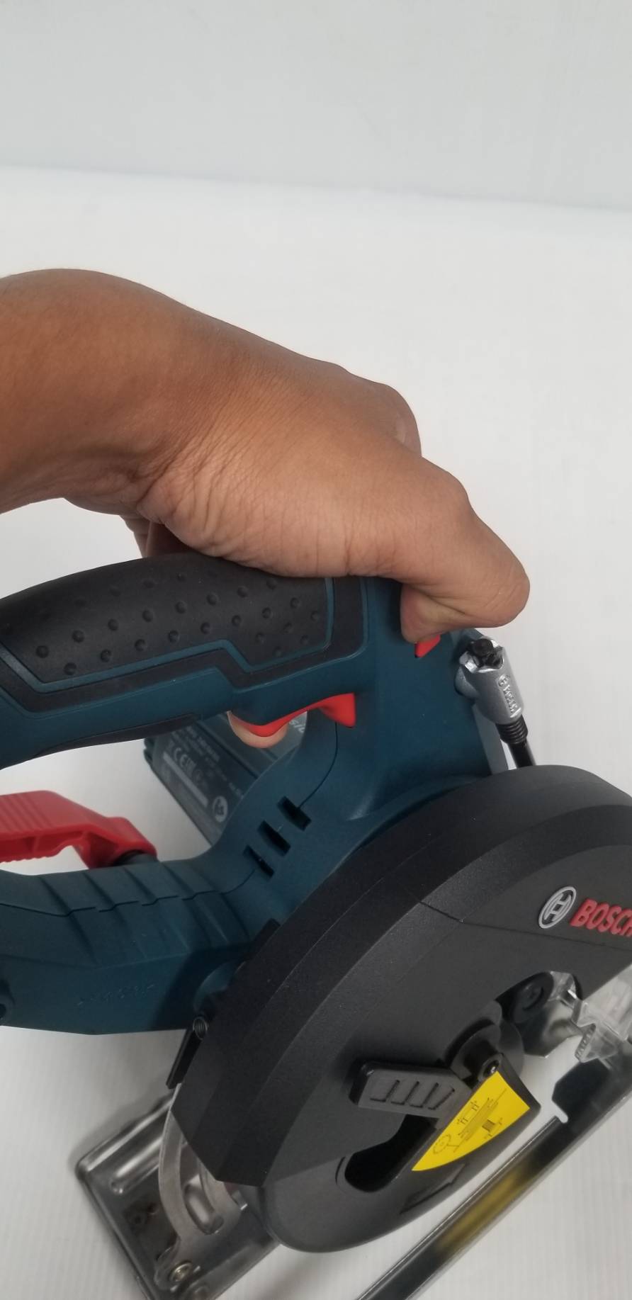 เลื่อยวงเดือนตัดเหล็ก18V GKM18V-LI BOSCH SOLO