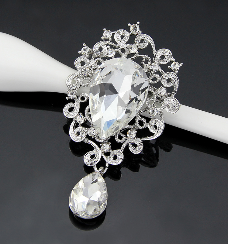 (พร้อมส่ง) เข็มกลัด 081