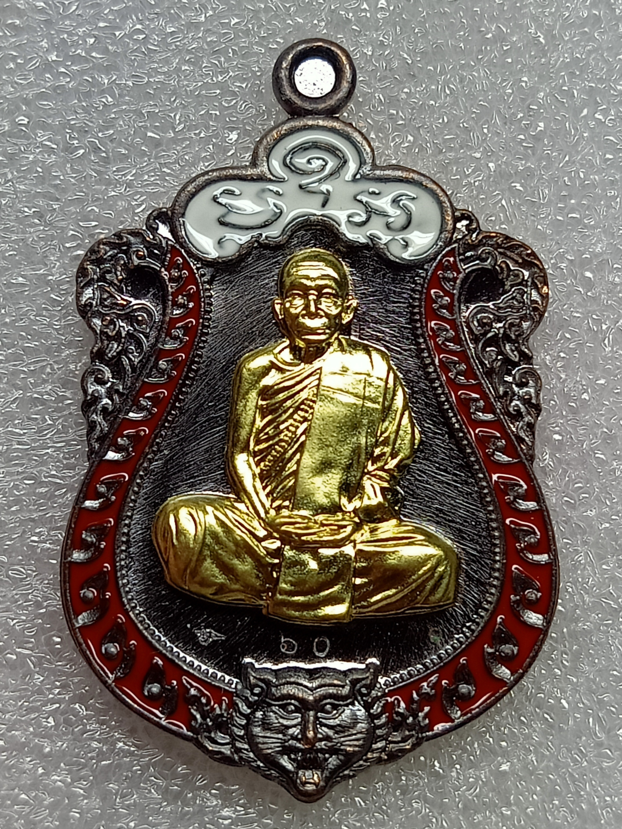 เหรียญเสมาหัวเสือทรัพย์นาคา หลวงปู่หลิน สำนักสงฆ์บ่อศิลาหงษ์ทอง หน้ากากทองพร้อมกล่อง สวยเดิม สายเหนียวเมืองมุกดาหาร