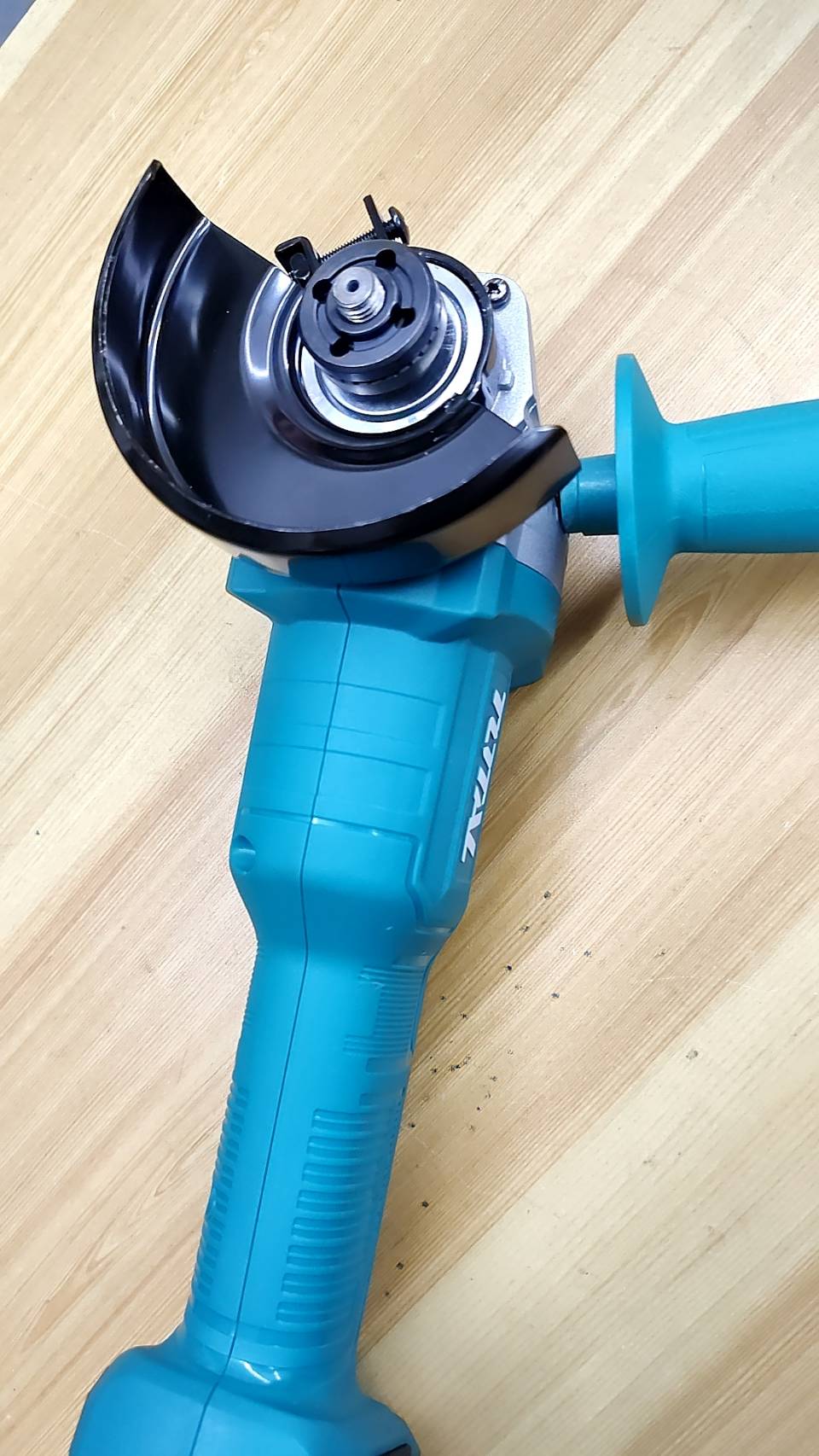 ชุดคอมโบ้เครื่องเจียร20V TOSLI2211410 TOTAL (TAGLI20107+TAGLI7601)