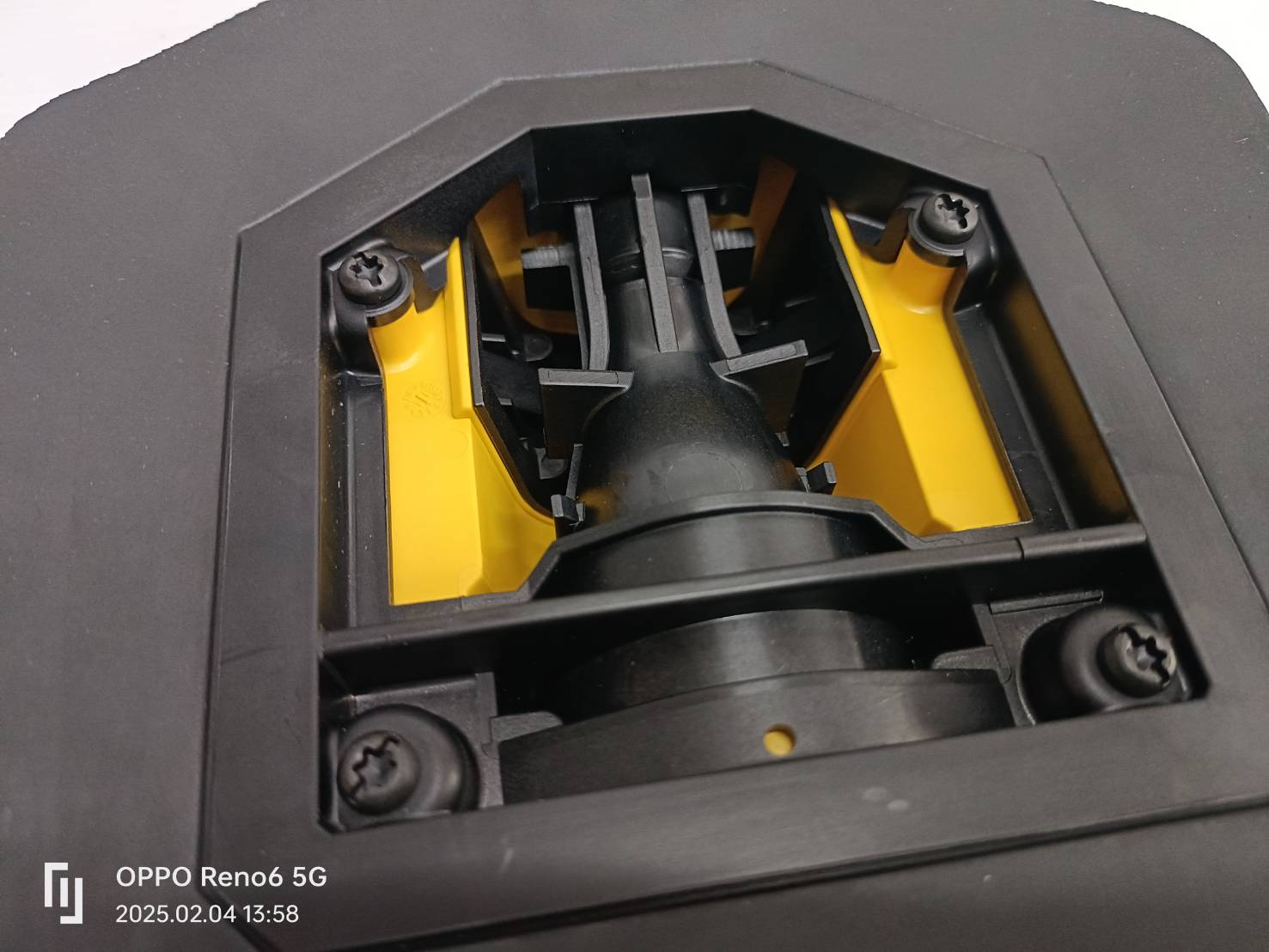 DEWALT อุปกรณ์เสริมดูดฝุ่น DWH050-XJ ใช้กับสว่านที่มีขนาด 38-52 มม.