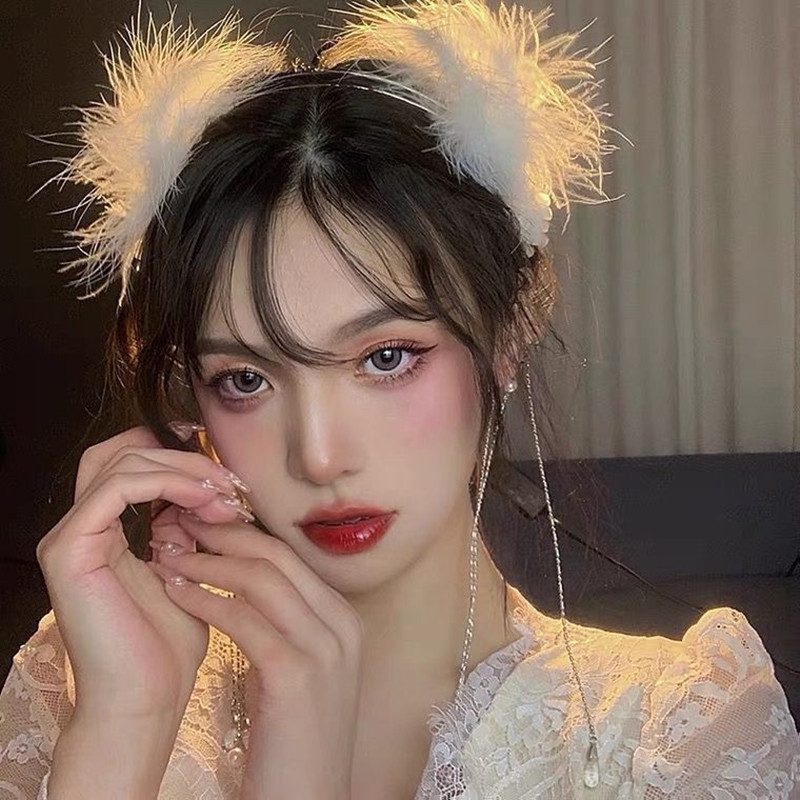 (ส่งด่วน ส่งเร็ว) คาดผมขนนกพร้อมพู่หรูหรา ลุคคุณหนูสุดๆ เด็กใส่ได้ ส่งจาก จ.อุบลราชธานี