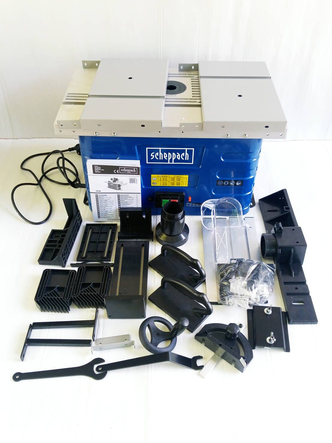 โต๊ะเร้าเตอร์พร้อมมอเตอร์ HF60 SCHEPPACH