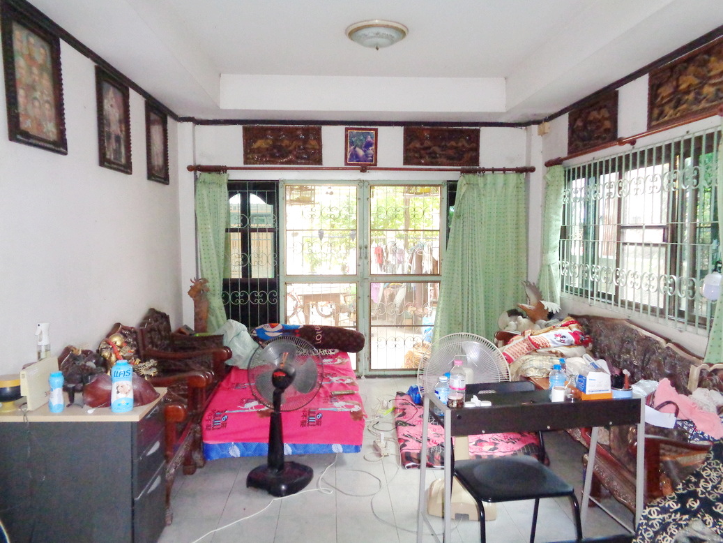 💥ขายบ้านเดี่ยว 2 ชั้น 60 ตร.ว. คู้บอน 27 แยก 28 ใกล้แฟชั่นไอส์แลนด์ เพียง 3.5 ล้าน‼️