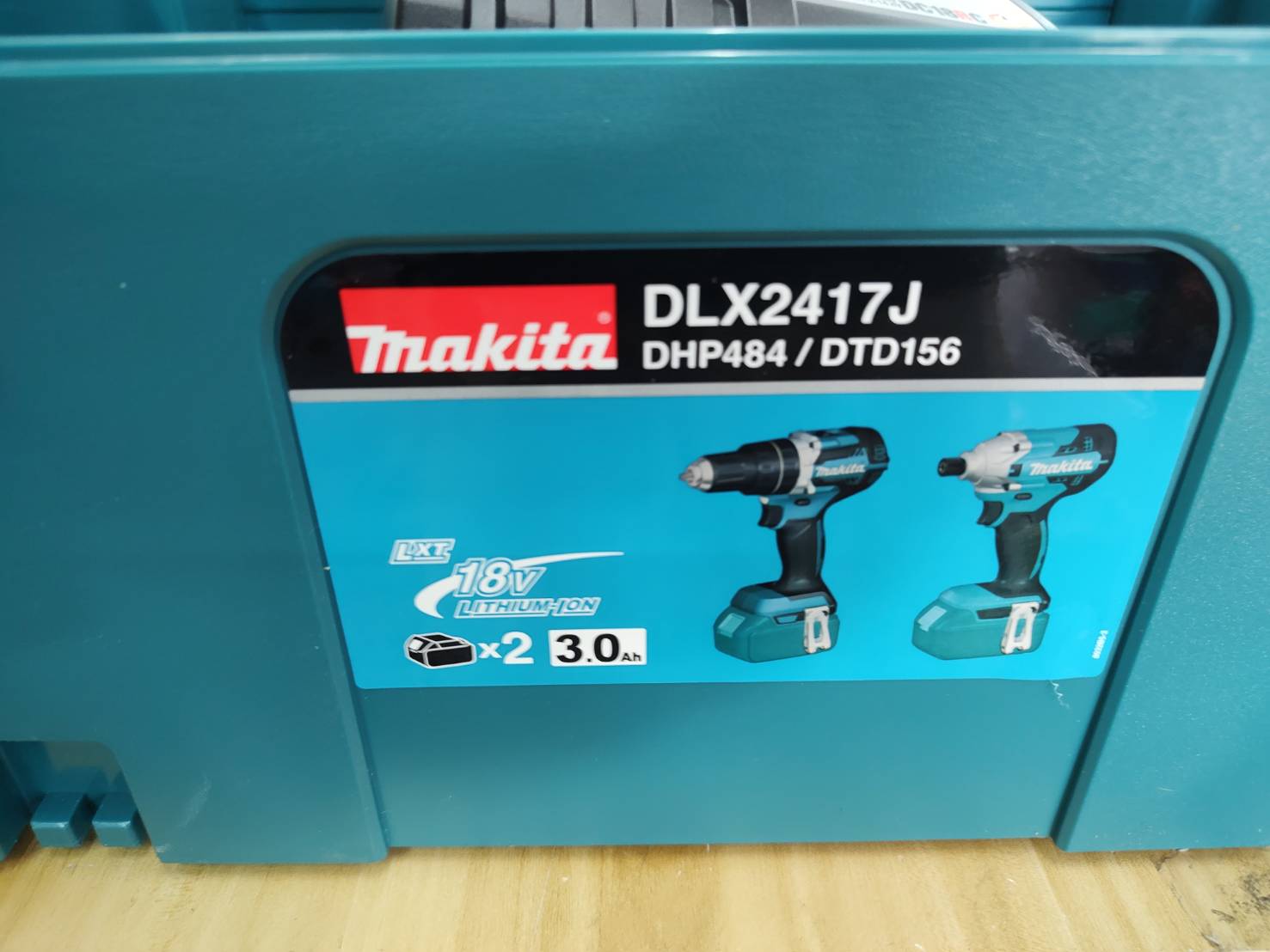 ชุดคอมโบ้ DLX2417J MAKITA (DHP484+DTD156)