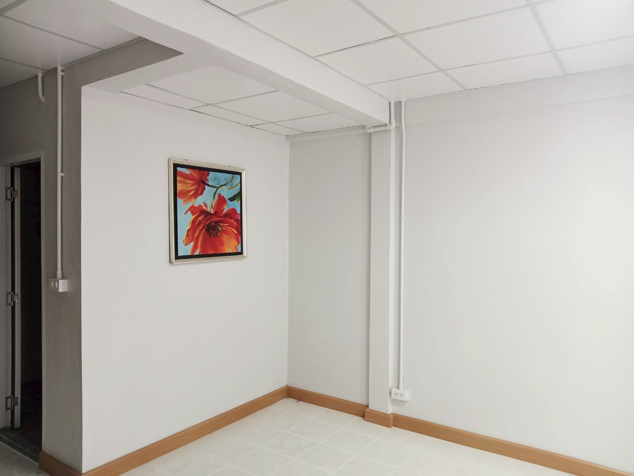 🚩H1257 vายทาวน์เฮ้าส์ 2ชั้น 20 ตร.วา อยู่หมู่บ้านอัมรินทร์นิเวศน์1 รีโนเวทใหม่ ห่างมหาวิทยาลัยเกริก 150 เมตร ใกล้เซ็นทรัล รามอินทรา 5นอน 2น้ำ เดินไปรถไฟฟ้าได้