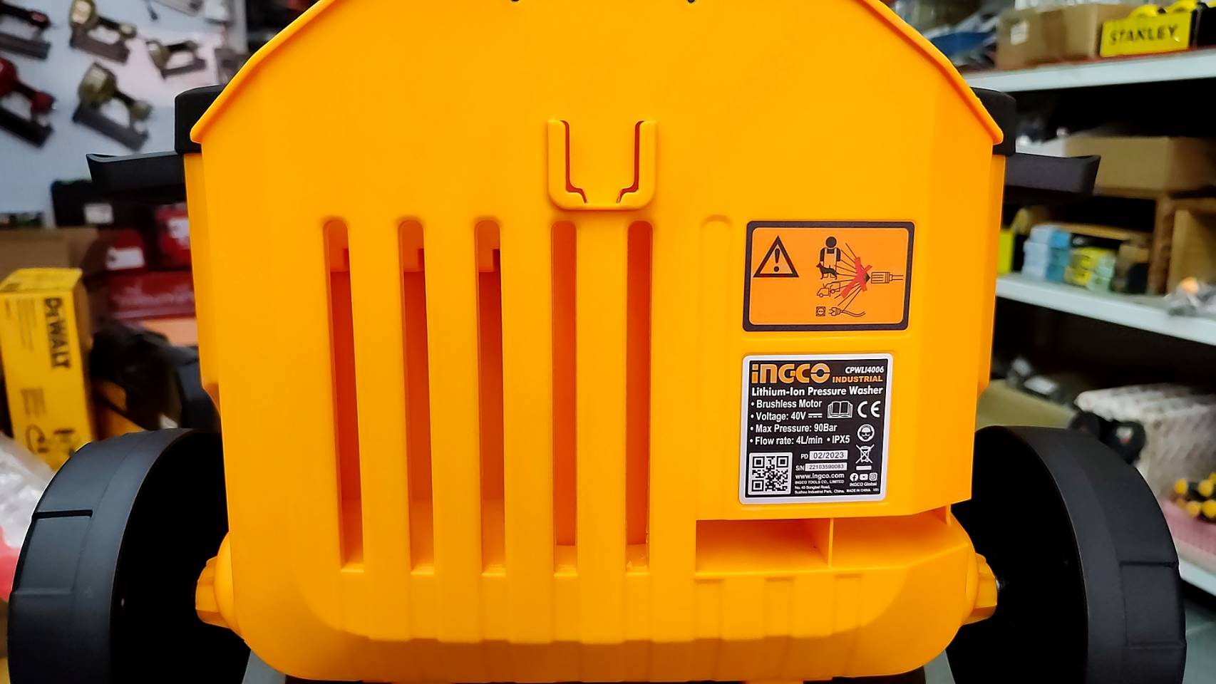 INGCO เครื่องฉีดน้ำแรงดันสูง80บาร์ 40V CPWLI4006 (ไม่รวมแบต ไม่รวมแท่นชาร์จ)