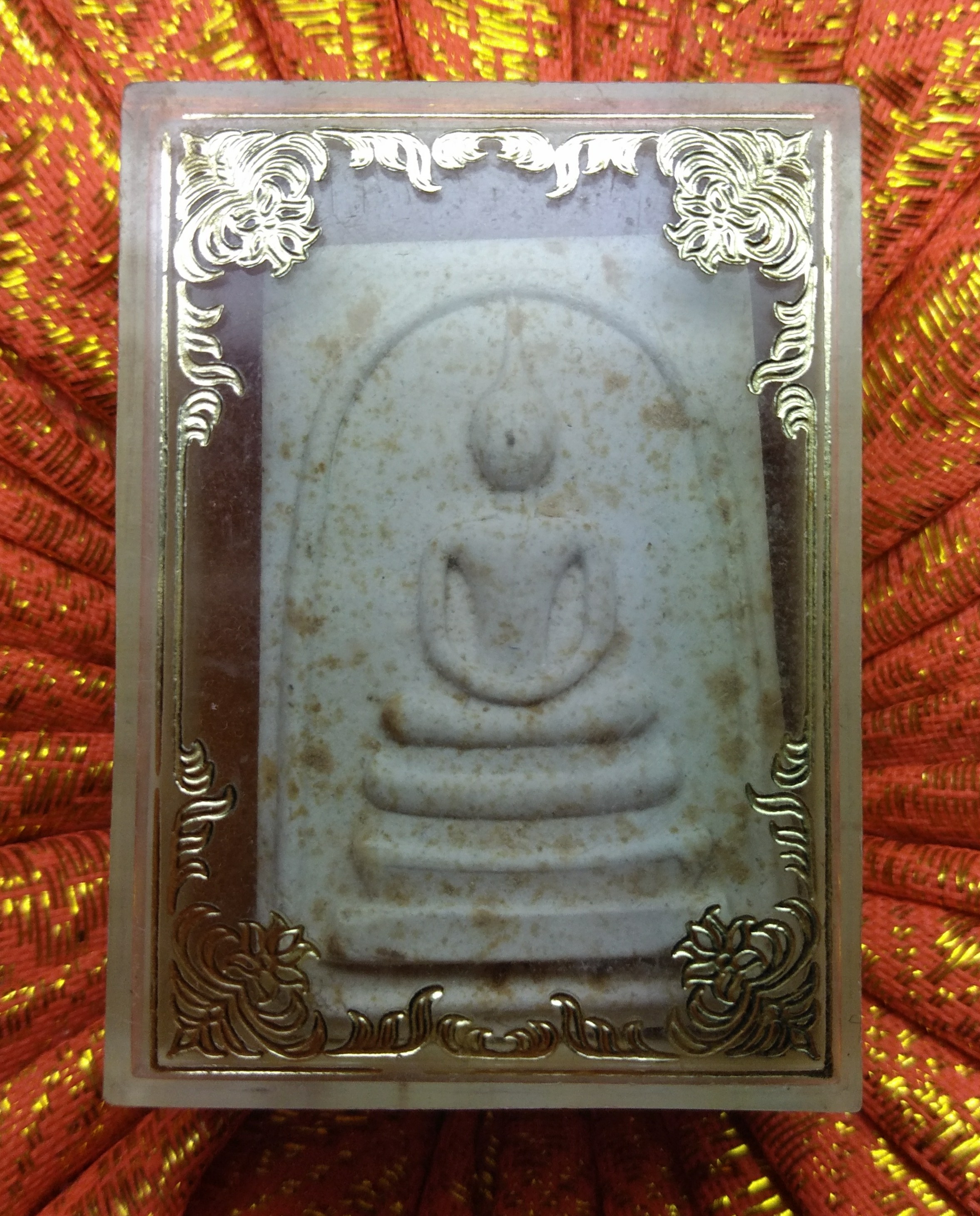 พระสมเด็จหลังยันต์สาม เนื้อผงพรายกุมาร ปี16 หลวงปู่ทิม อิสริโก วัดละหารไร่ จ.ระยอง