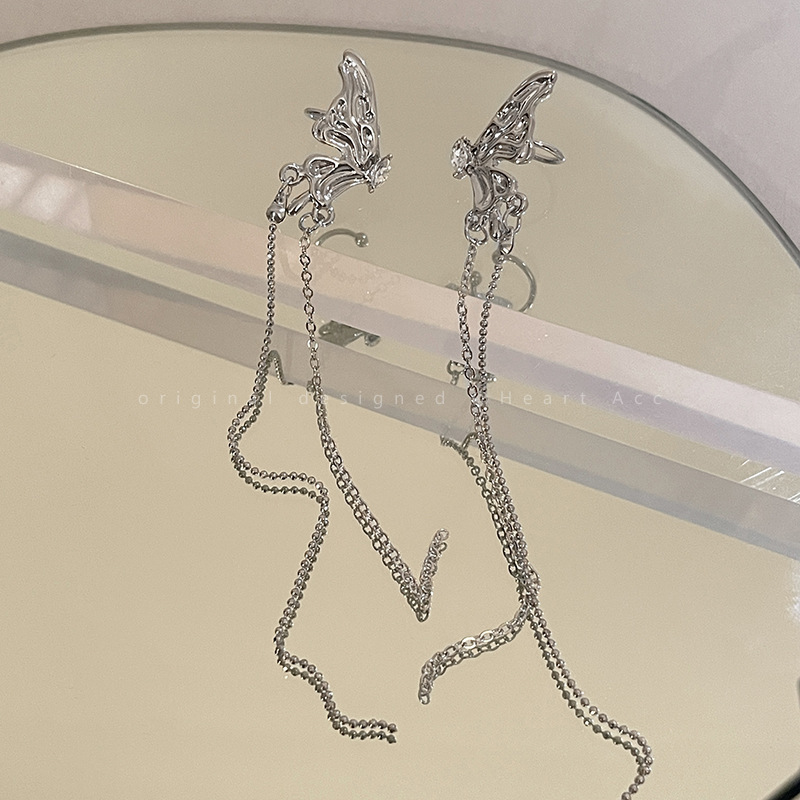 (พร้อมส่ง) EarCuff 007 Angel wings เมทัลลิคพู่ยาว ได้ทั้งคู่ ไม่ต้องเจาะหู ร้านคนไทย คุยง่าย ส่งเร็ว