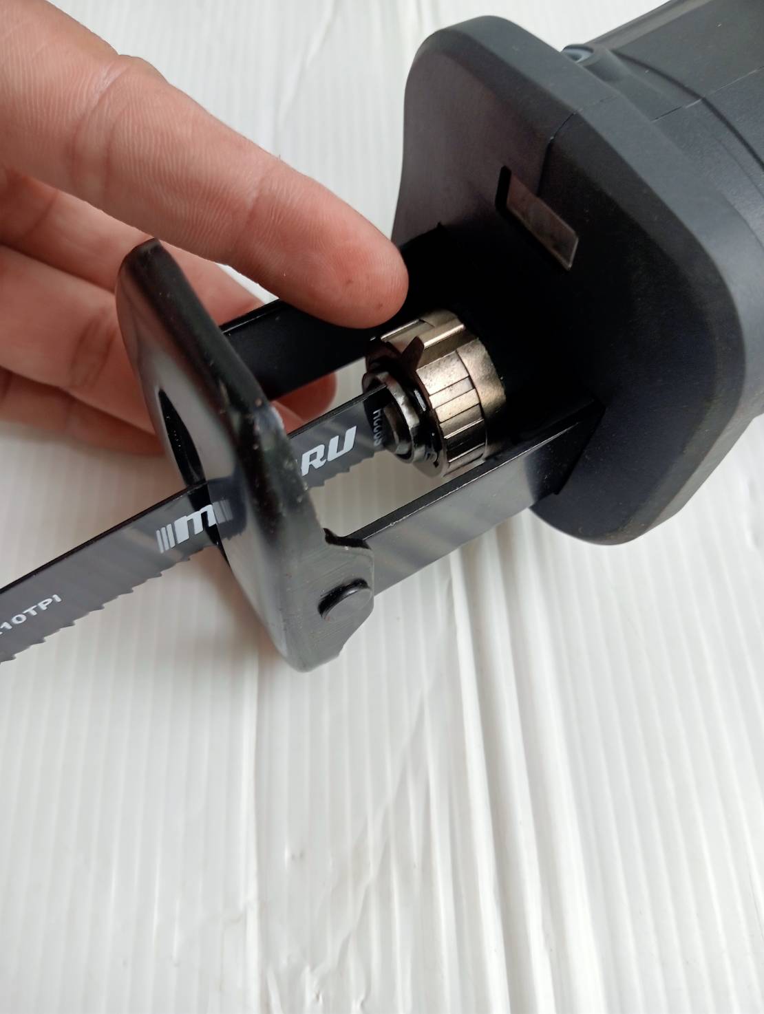 MASARU เลื่อยชักไร้สาย SCSR-440-B1