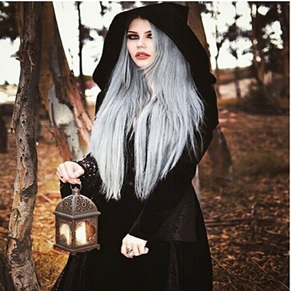 ชุดเดวิลดีว่า / ชุดแม่มด