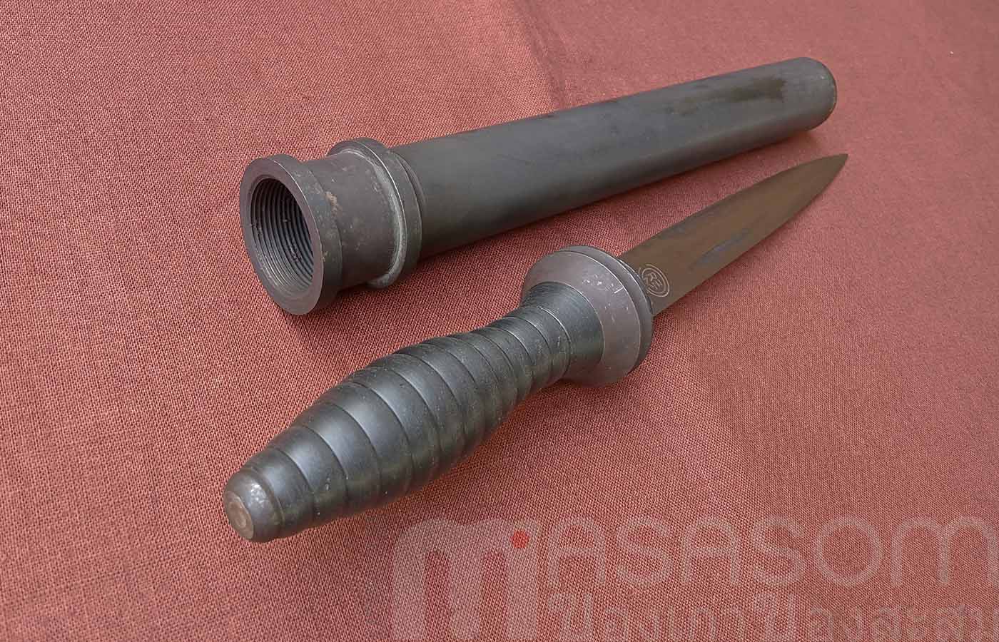 มีดสั้นทรงกระบอง.