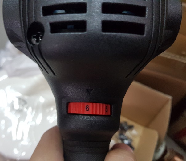 เครื่องขัดสี GPO950 BOSCH