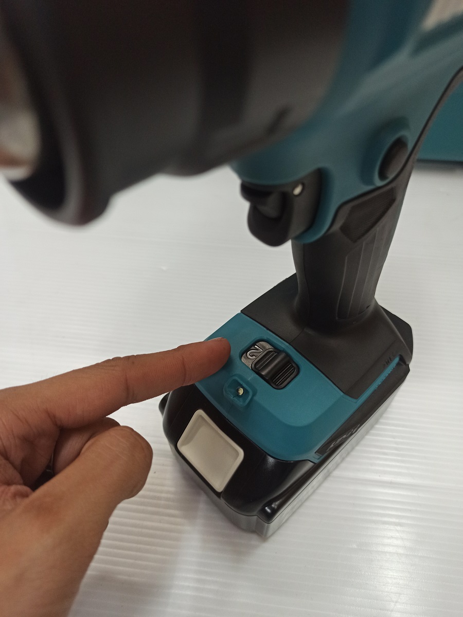 เป่าลมร้อน DHG181ZK MAKITA