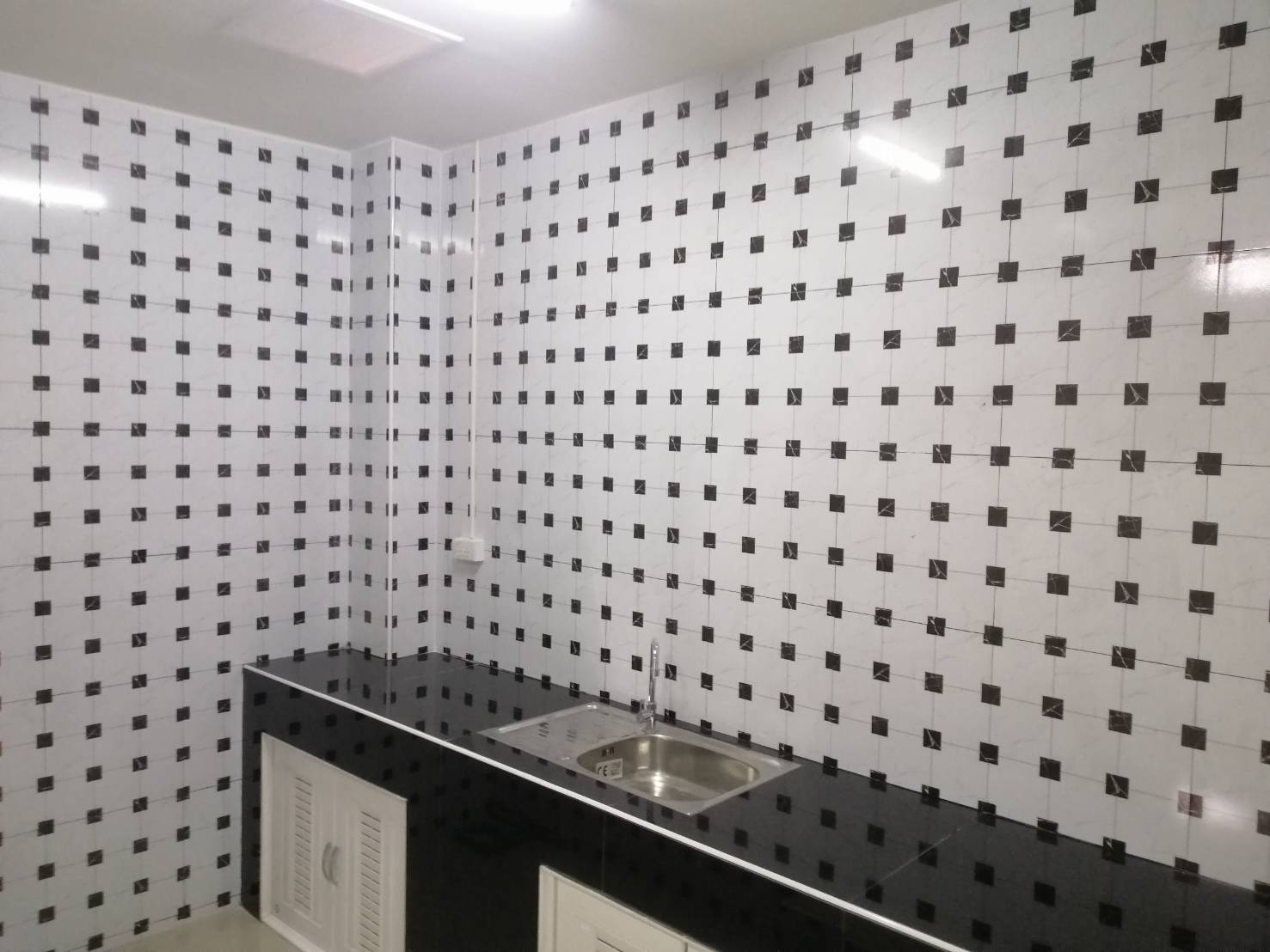 🚩H1143 ขายทาวเฮ้าส์ 3ชั้น ใกล้รถไฟฟ้าสายสีชมพู สถานีเมืองทองธานี ห่างถนนแจ้งวัฒนะเพียง1 กม. หรือเข้าออกถนนเลียบคลองประปาได้ ฟรีค่าโอน