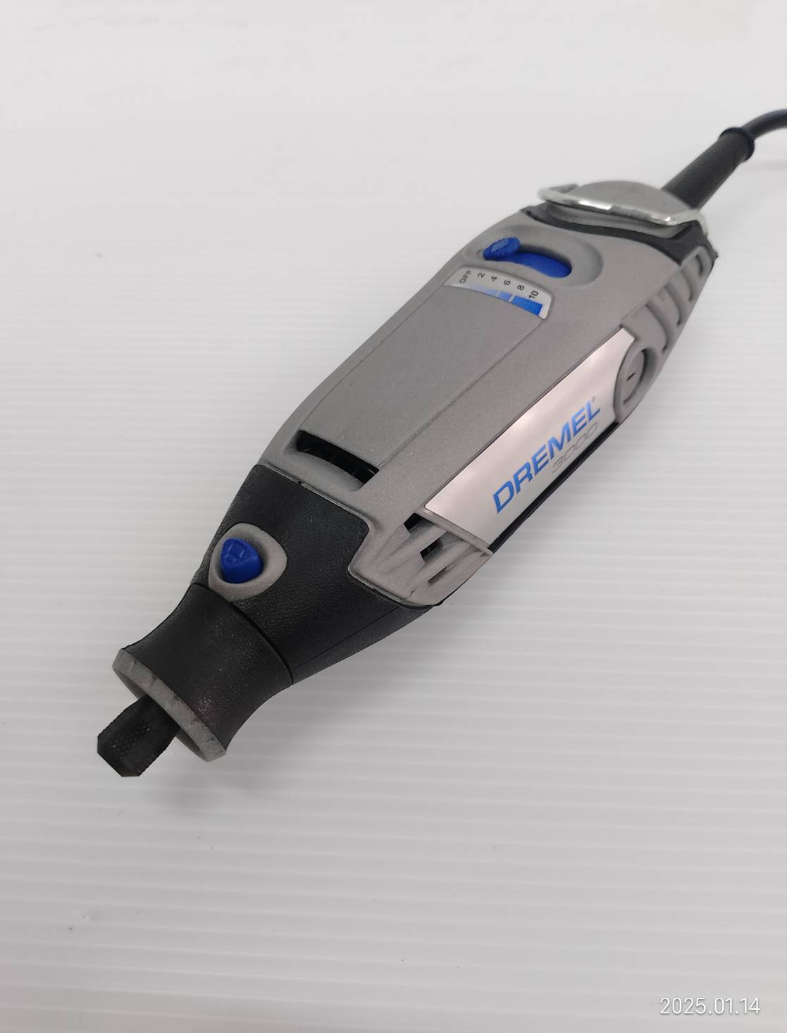 เครื่องเจียรมือ รุ่น 3000-8/64 พร้อมอุปกรณ์เสริม 64 ชิ้น DREMEL