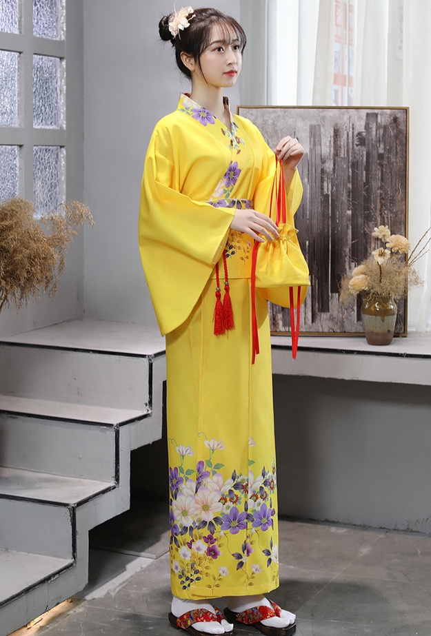 ชุดกิโมโน