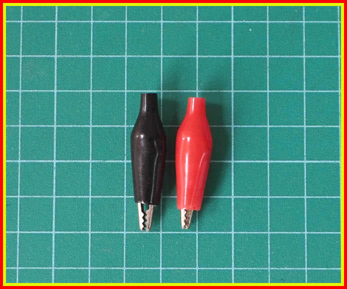 2x ปากคีบคู่สีดำและสีแดง Crocodile clip