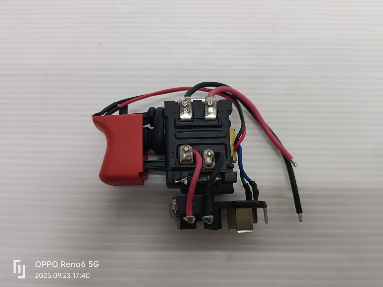 สวิตซ์สว่านไร้สาย GSR120/GSB120 GEN.3 #2607202520