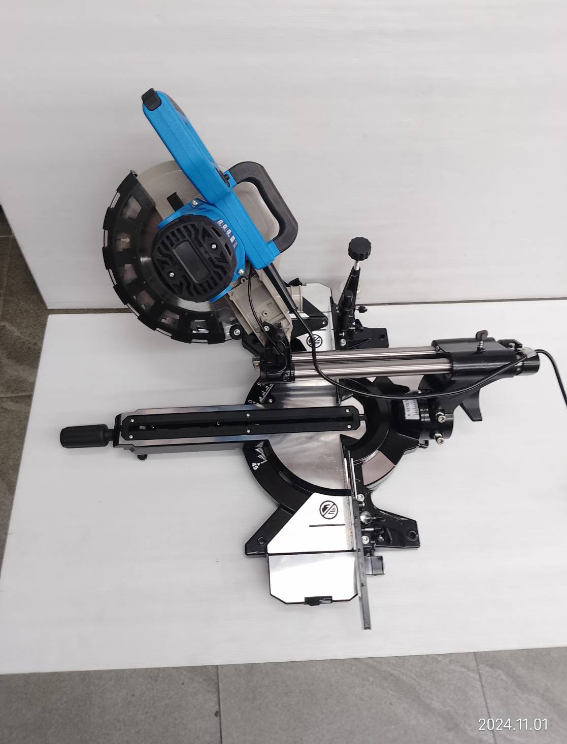 แท่นตัดองศา10" 23-005-003 MIXPRO สไลด์ได้ มีเลเซอร์นำตัด