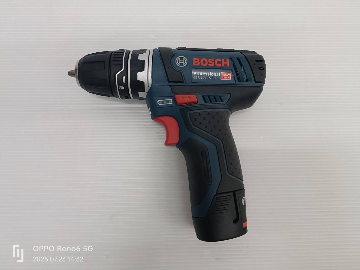 BOSCH GSR12V-15FC สว่าน/ไขควงไฟฟ้าไร้สาย