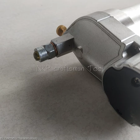 EUROX กระบอกอัดจารบี 18นิ้ว 400CC ต่อสว่าน GG01 (ไม่รวมสว่าน)