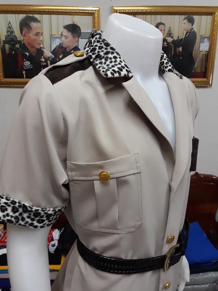 ชุดนายพราน / ชุดผจญภัย / ชุดเข้าป่า / พร้อมปืน