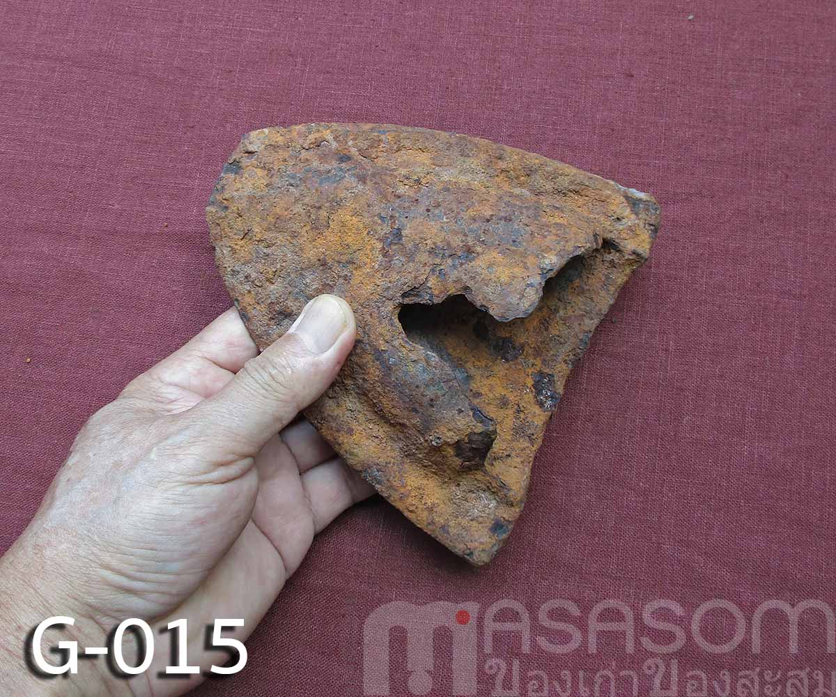 ผานไถโบราณอายุกว่าร้อยปี