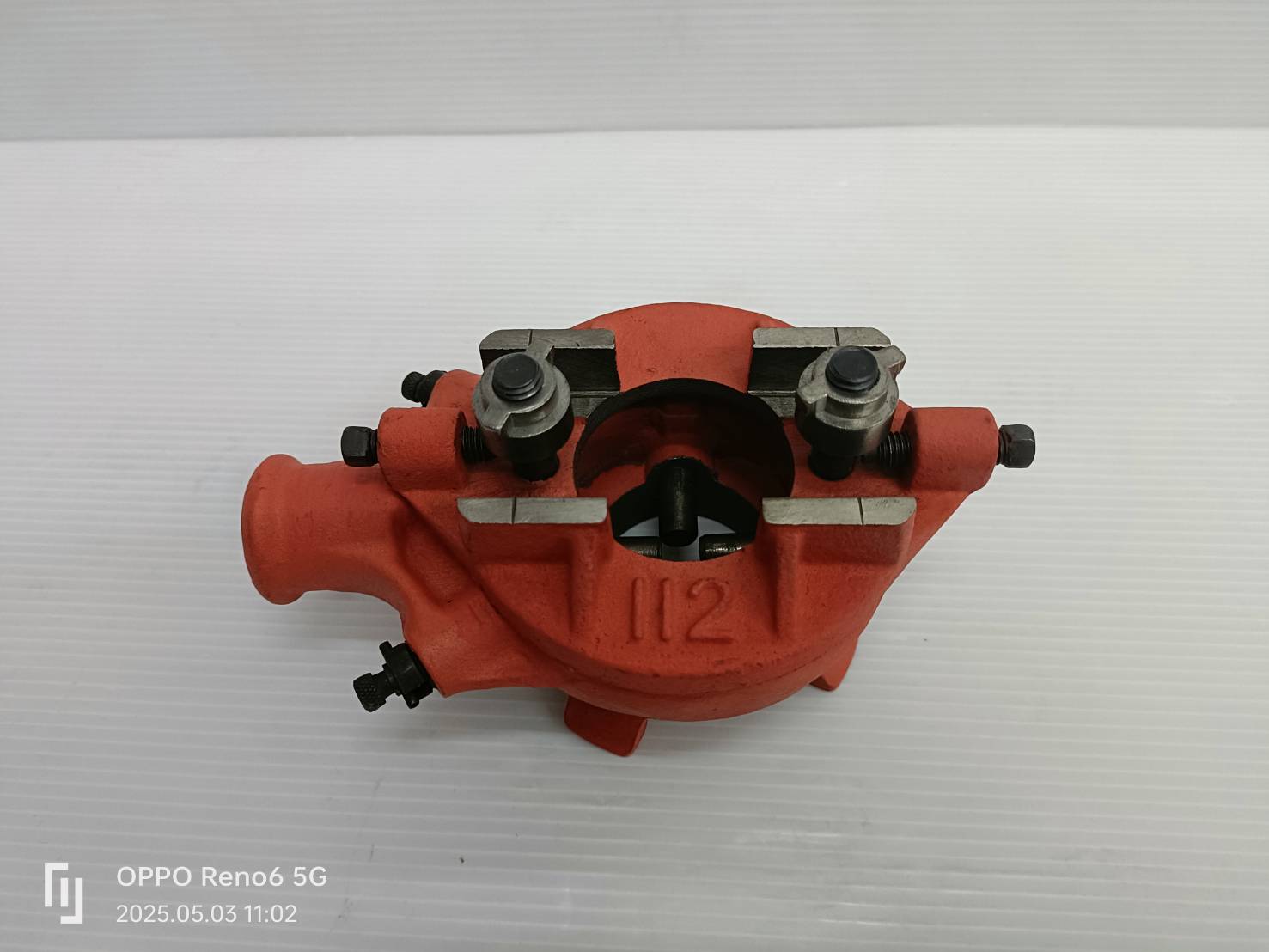 ชุดต๊าปเกลียวท่อปะปา รุ่น 112 OKURA