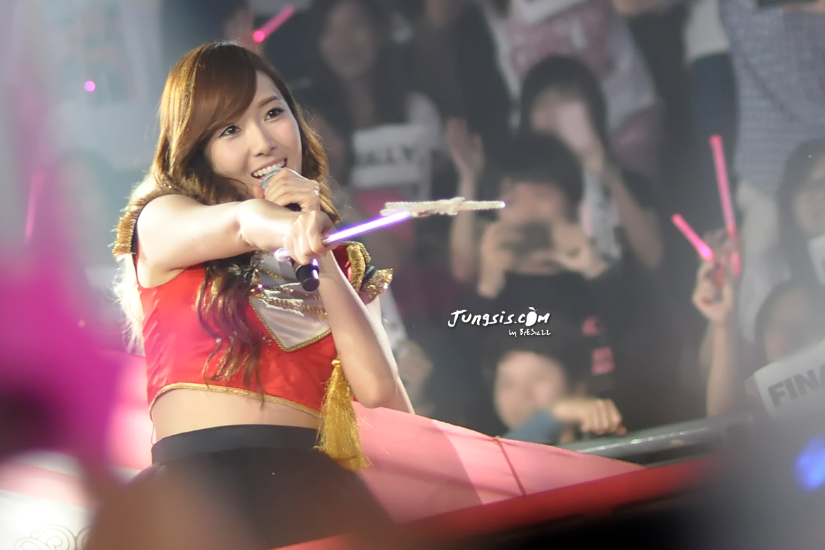 ชุดเจ้าหญิงเกิลร์เจนเนเรชั่น / ชุดนักร้องเกาหลี