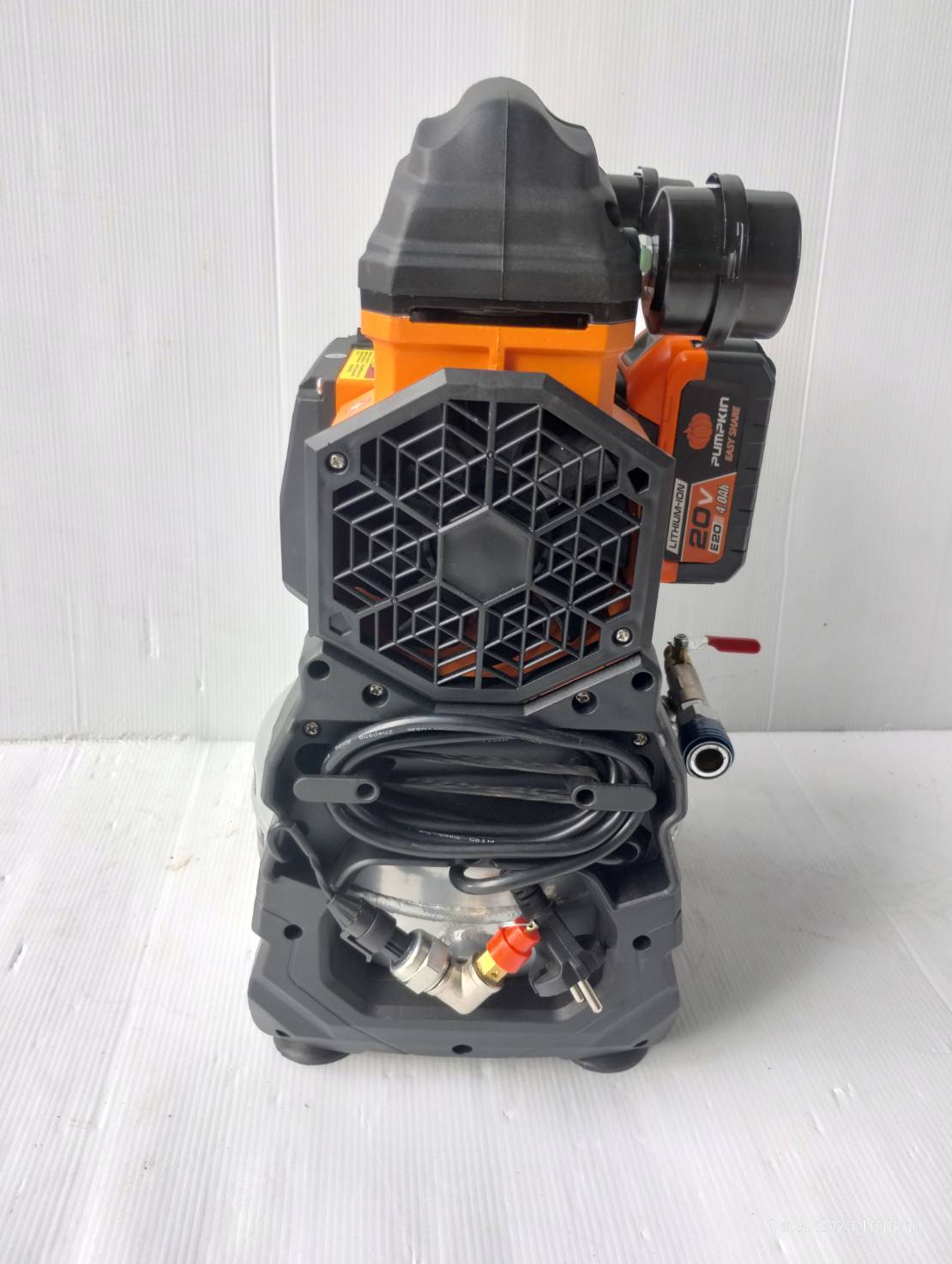 ปั้มลม5ลิตรไร้สาย ไร้แปรงถ่าน PTT-A5005BL PUMPKIN