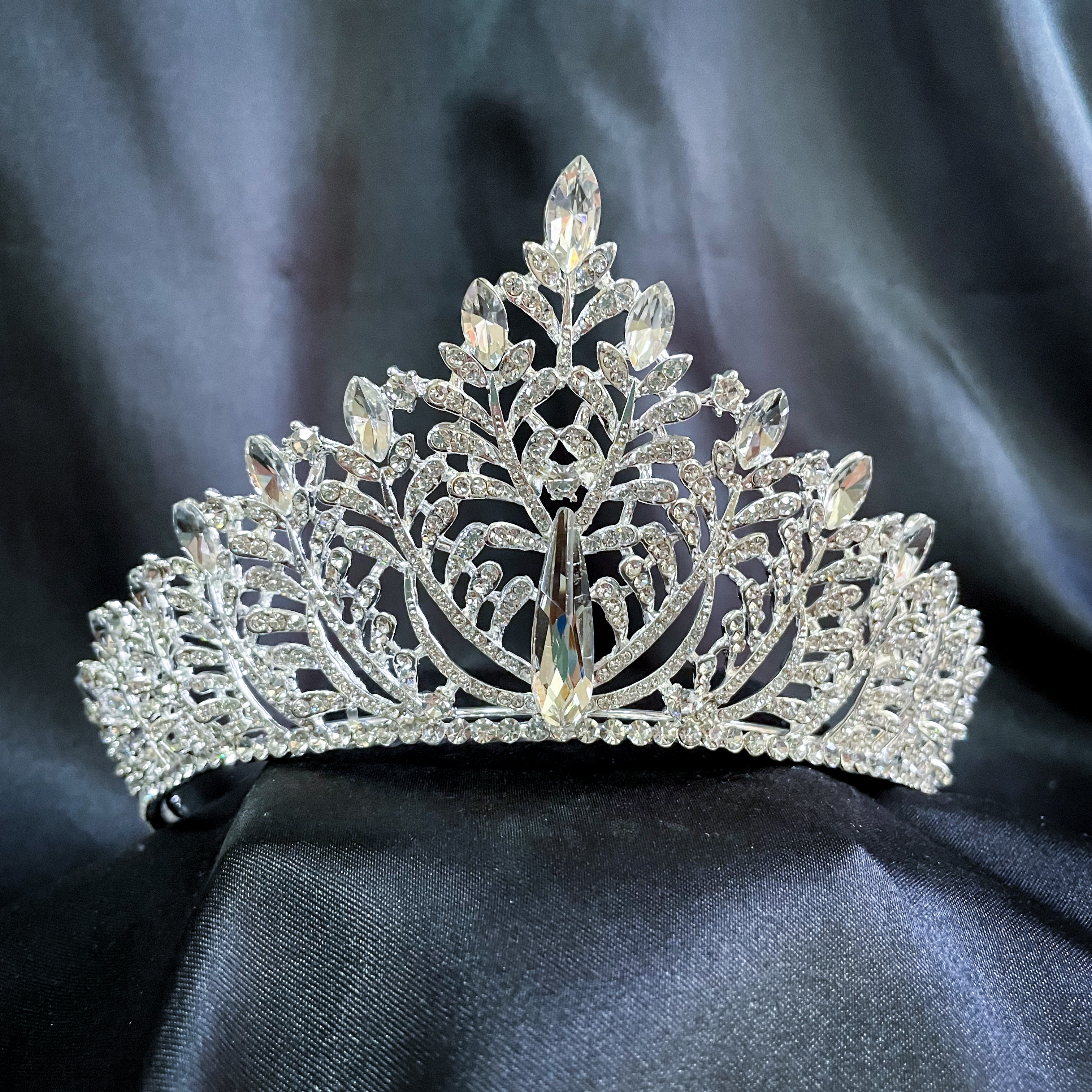 (พร้อมส่ง) เทียร่า 301 สีเงิน มงกุฎนางงาม งานสวย ปราณีต QCเพชรทุกเม็ด สินค้าพร้อมส่งจากไทย