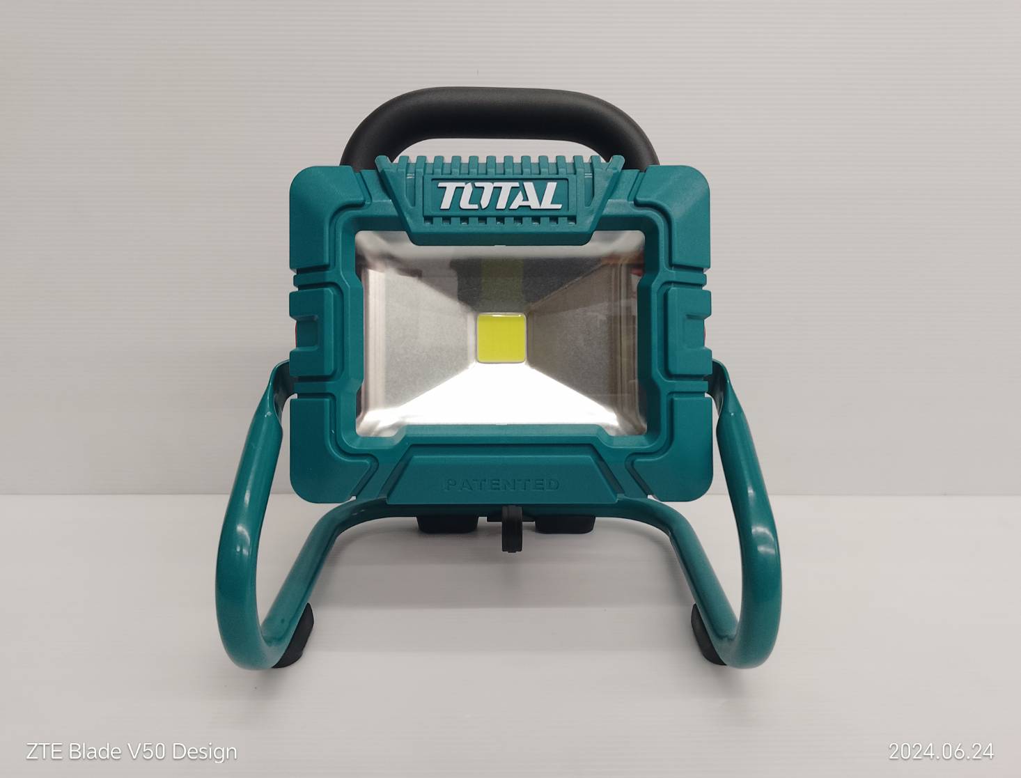 ไฟสปอร์ตไลท์LED 20V TWLI2025 TOTAL (ตัวเปล่า)