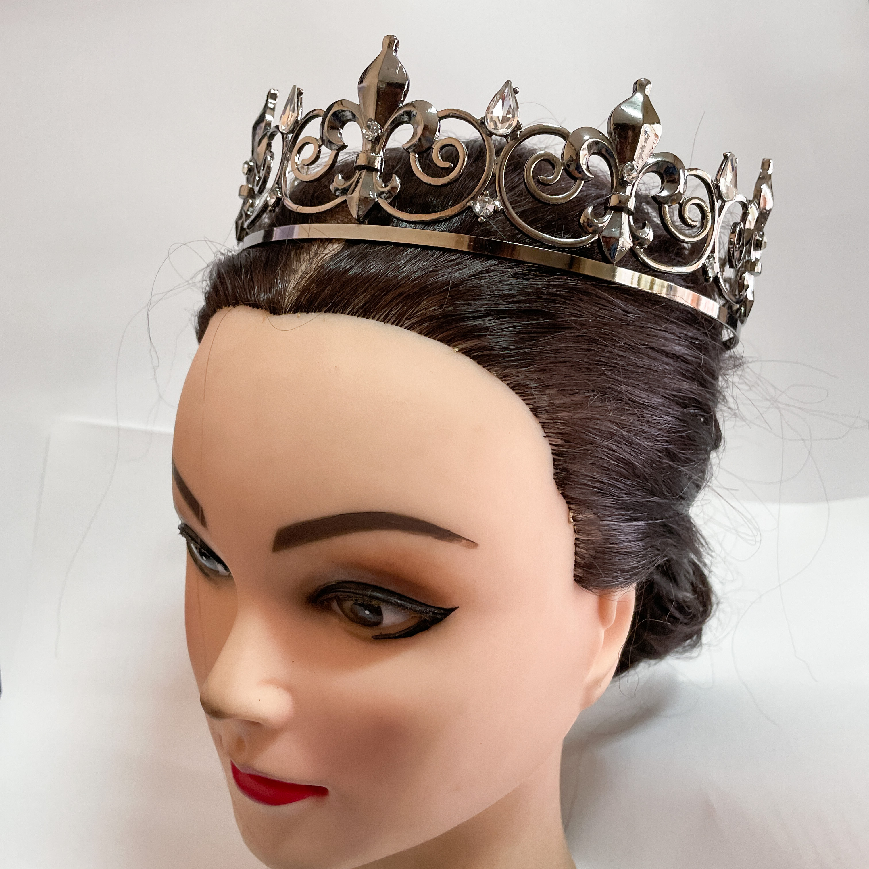 (พร้อมส่ง) มงกุฏผู้ชาย 026 สีดำ-พลอยขาว มงกุฎผู้ชาย มงกุฎเจ้าชาย งานสวย ปราณีต QCเพชรทุกเม็ด