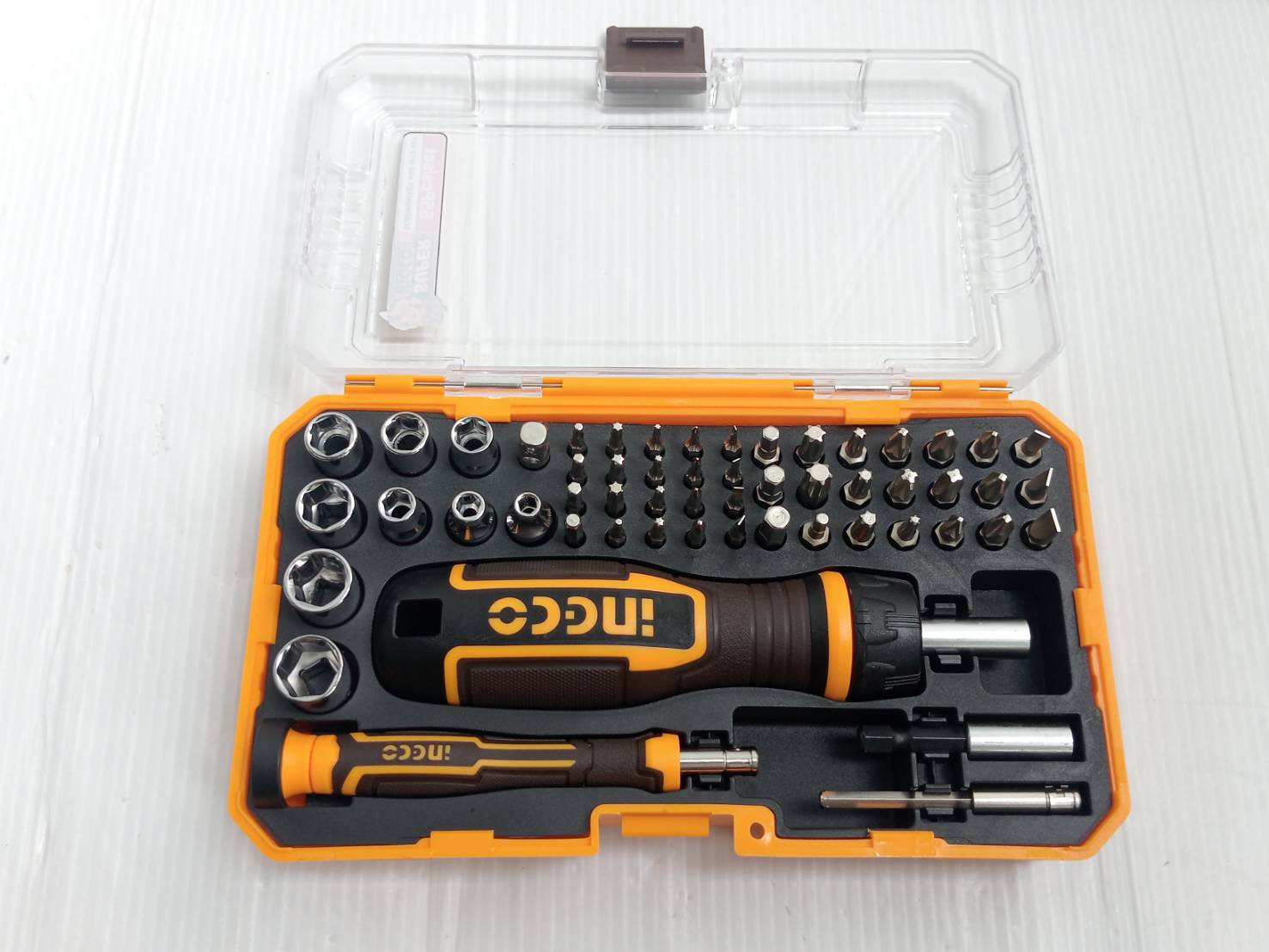 INGCO ชุดดอกไขควง 55 ชิ้น พร้อมด้ามจับ 2 แบบ HKSDB0558