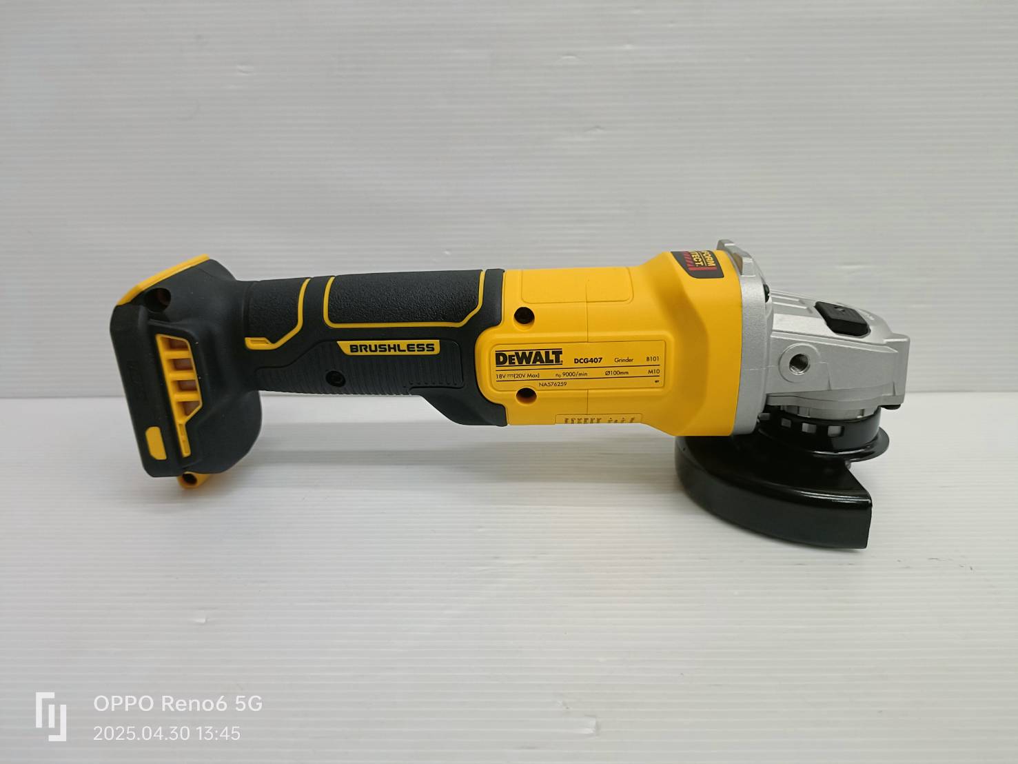 หินเจียรไร้สาย4" 20V DCG407N-B1 DEWALT