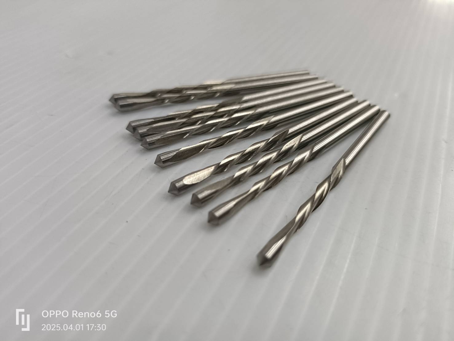 ดอกเจาะช่องผนัง 3.2mm. BOSCH สำหรับ GCU18V-30 (แพค10ดอก)