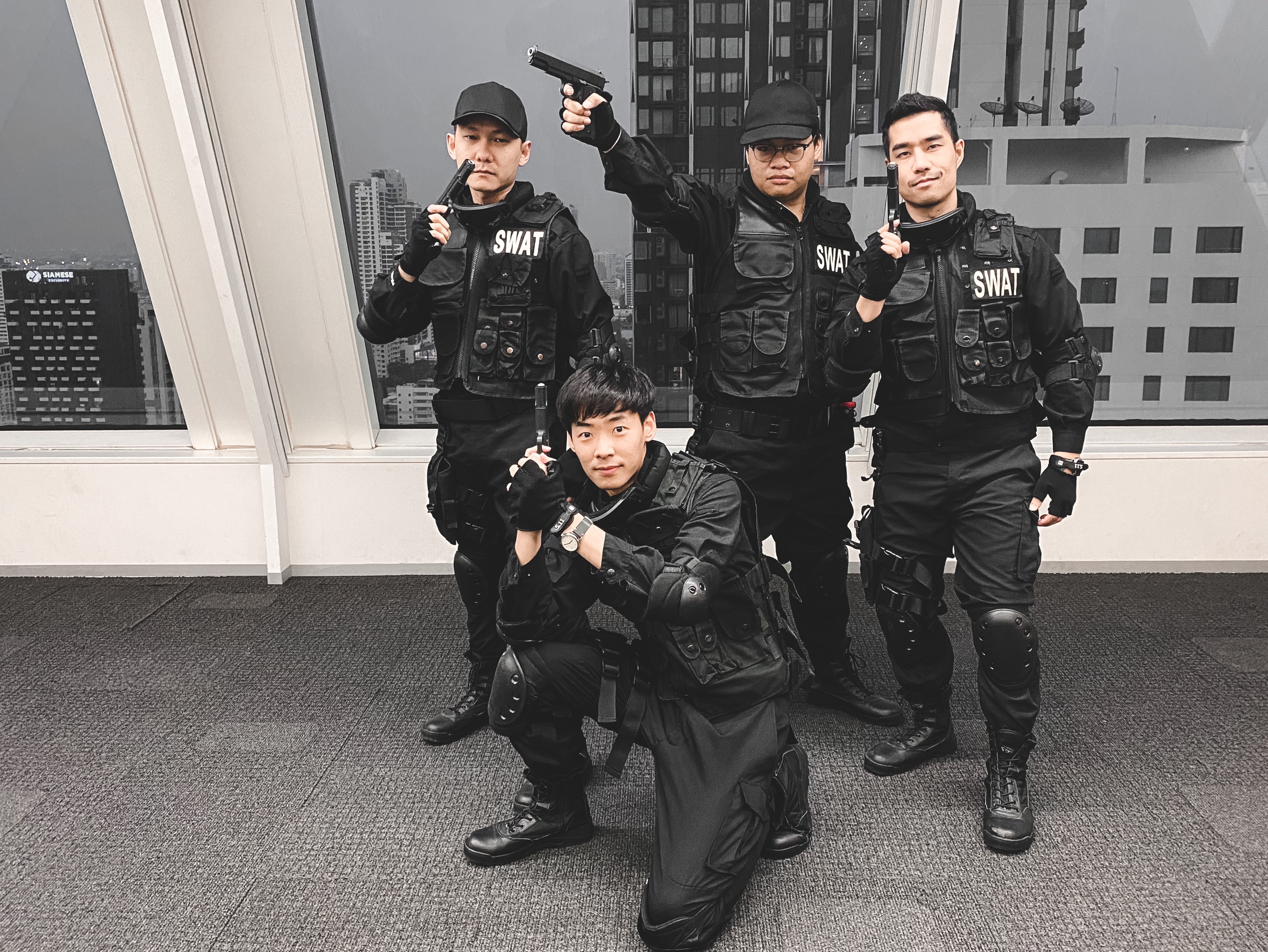 ชุดเครื่องแบบหน่วย S.W.A.T. / ชุดหน่วยสวาท / ชุดหน่วยซีล / ชุดหน่วย SEAL / ชุดตำรวจ / ชุดทหาร /ุ ชุดอาชีพ / ชุดอาชีพในฝัน