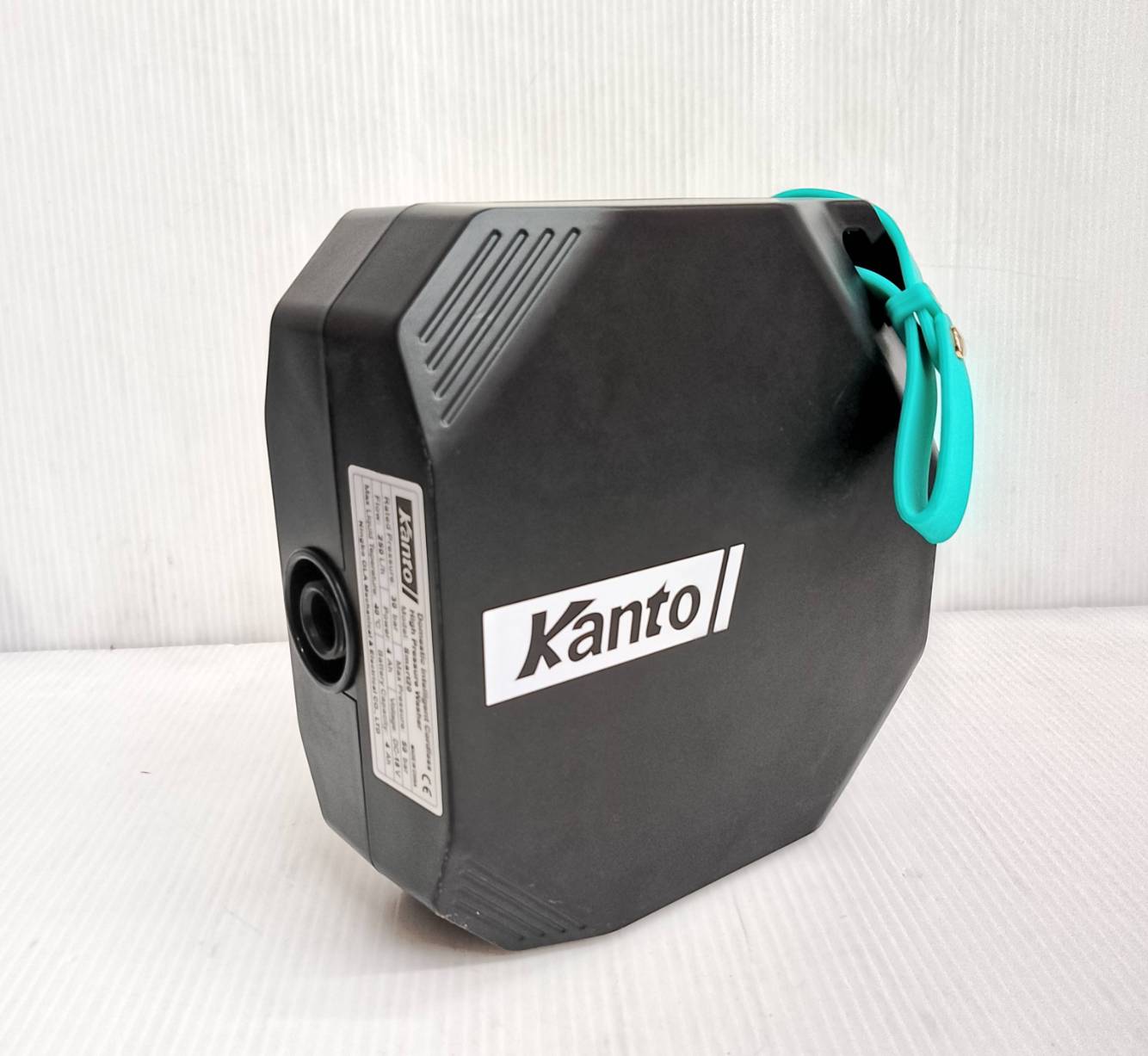 KANTO เครื่องอัดฉีดแบตเตอรี่ 265 วัตต์ รุ่น SMART20 DC-18V ไร้สาย 30-50BAR น้ำหนักเบา พกพาสะดวก ครบชุด(ฟรีน้ำยาล้าง+ผ้า) อัดฉีด