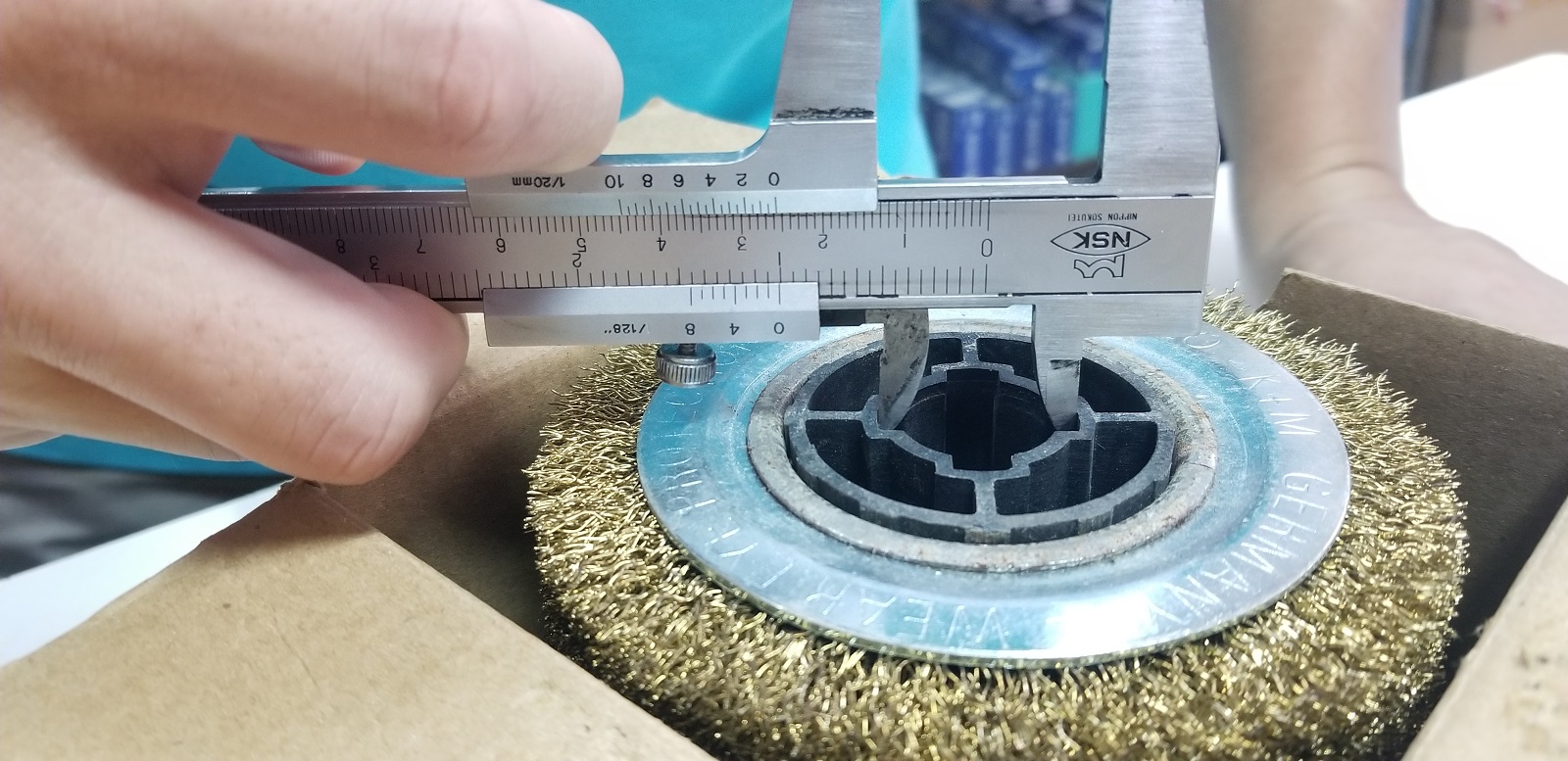 ลูกขัดไม้เนื้อแข็งให้ขึ้นลายวงปี SUMO